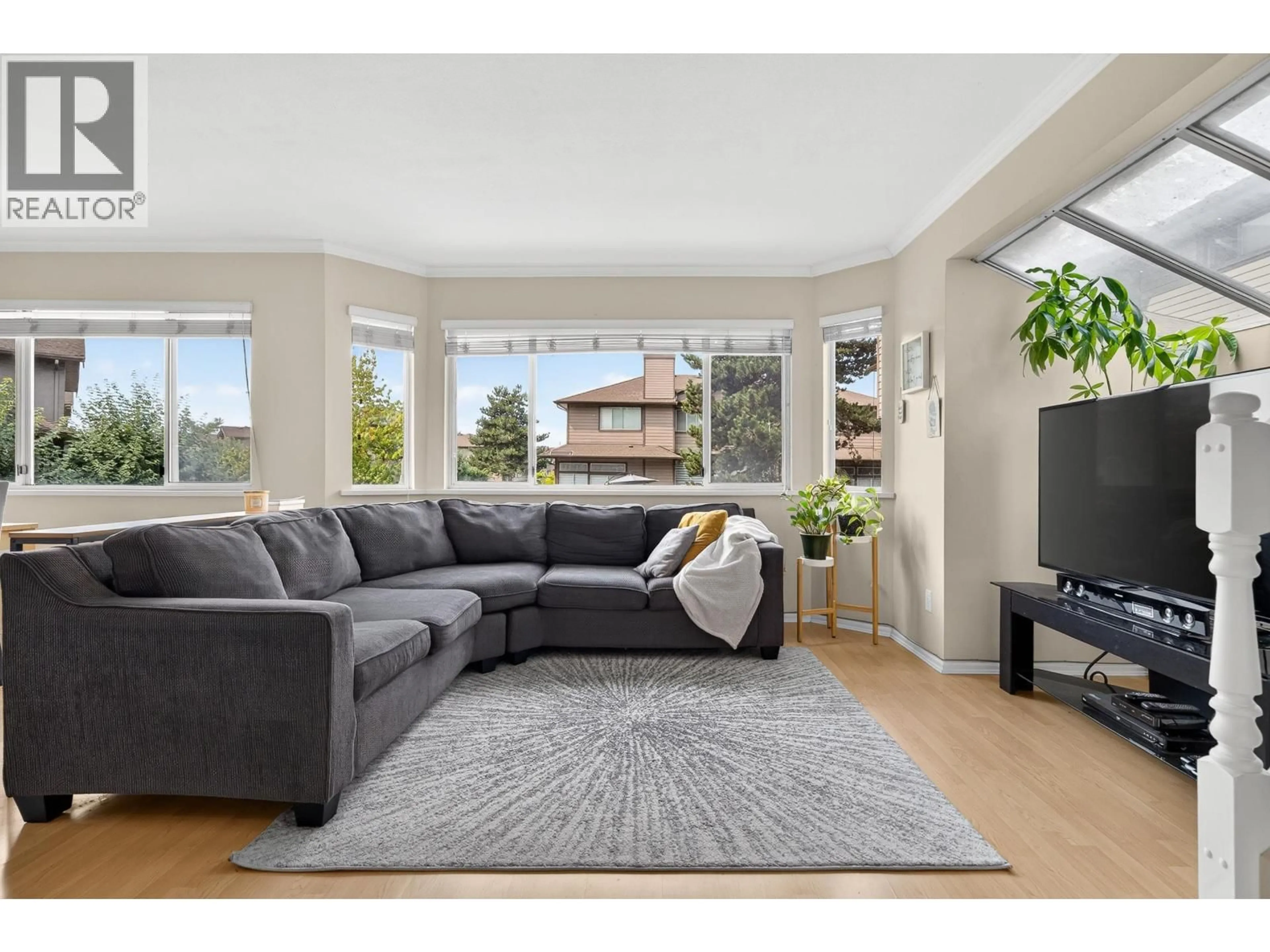 Living room with furniture, unknown for 48 - 5380 SMITH DRIVE, Richmond British Columbia V6V2K8