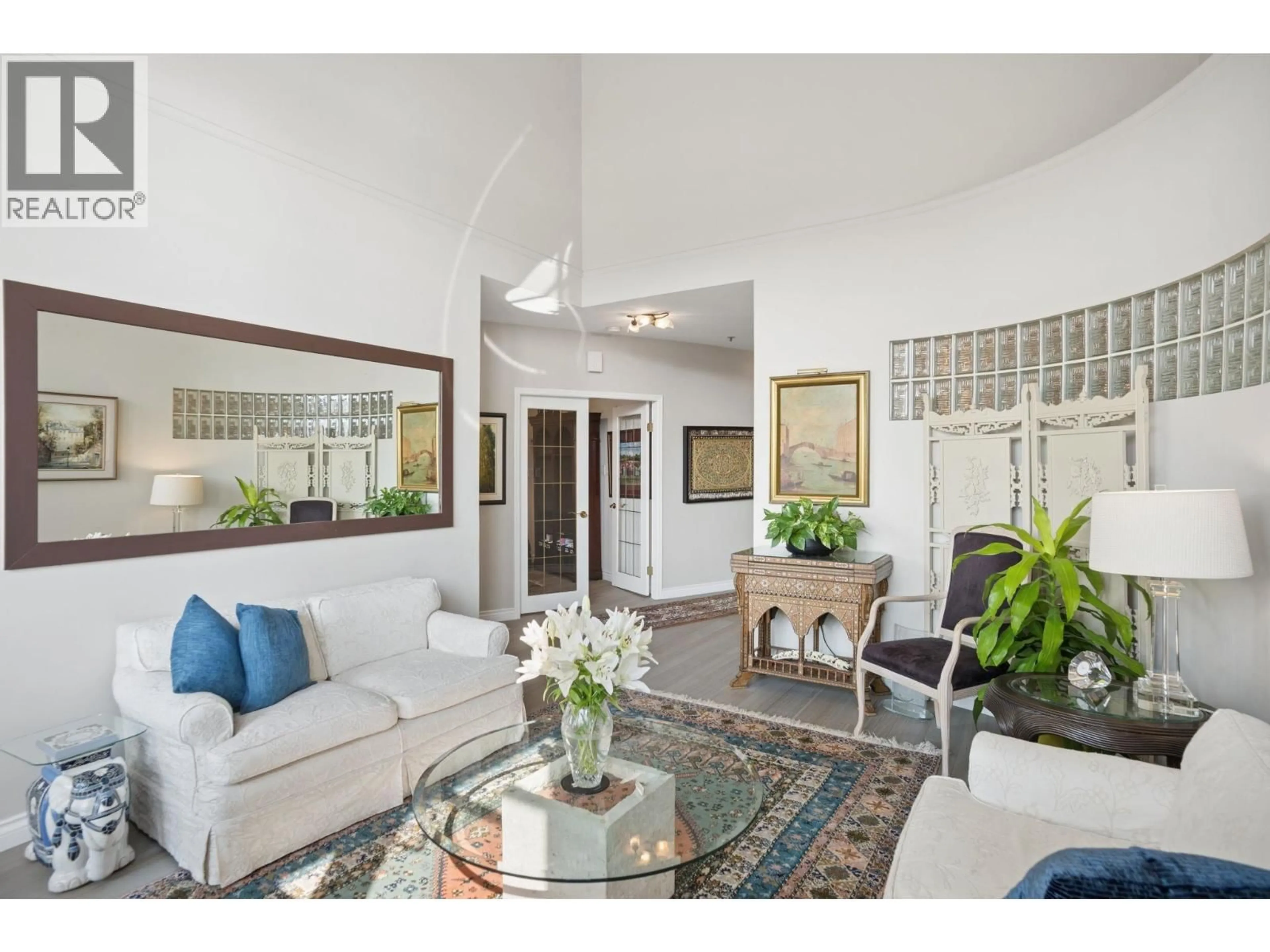 Living room with furniture, unknown for 401 - 2 RENAISSANCE SQUARE, New Westminster British Columbia V3M6K3