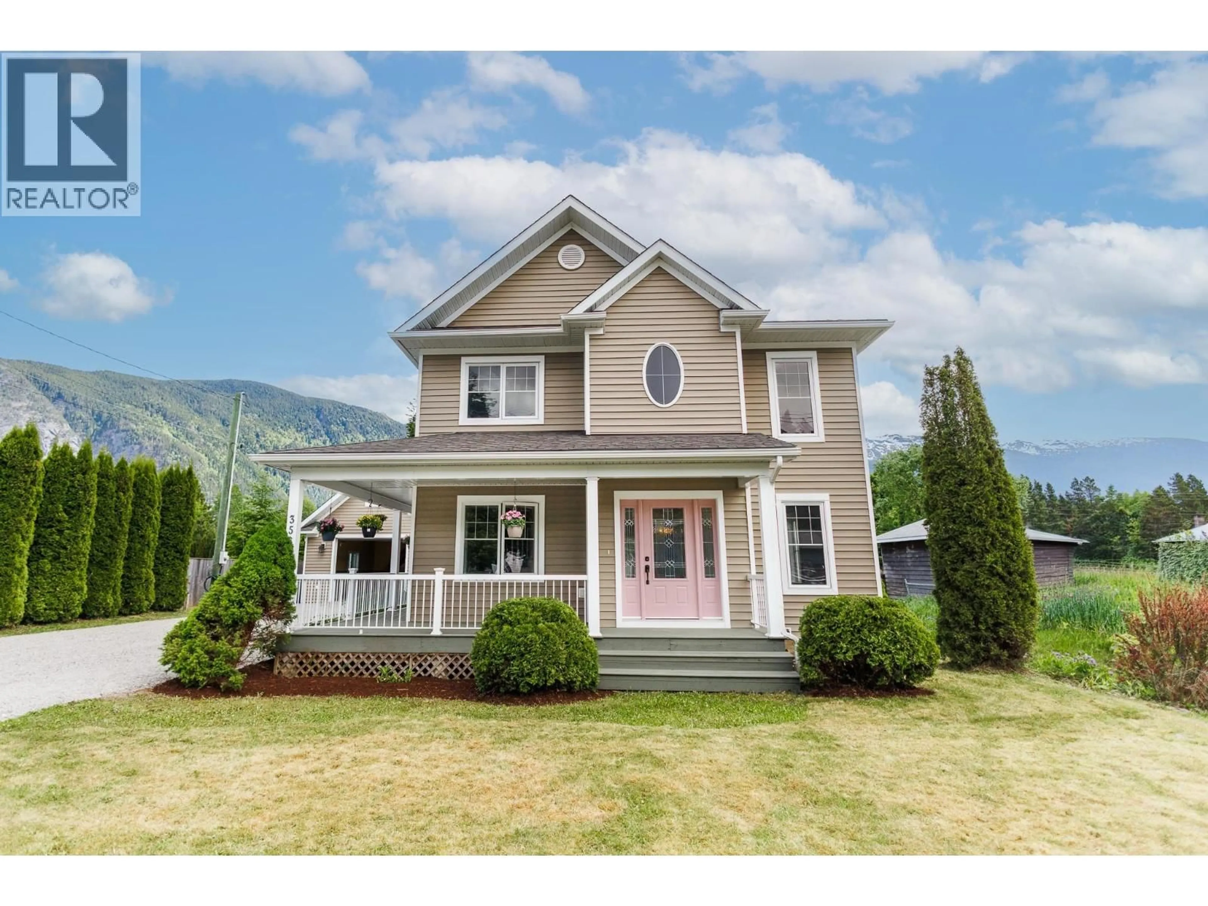Home with vinyl exterior material, mountain view for 3561 COTTONWOOD CRESCENT, Terrace British Columbia V8G5C4