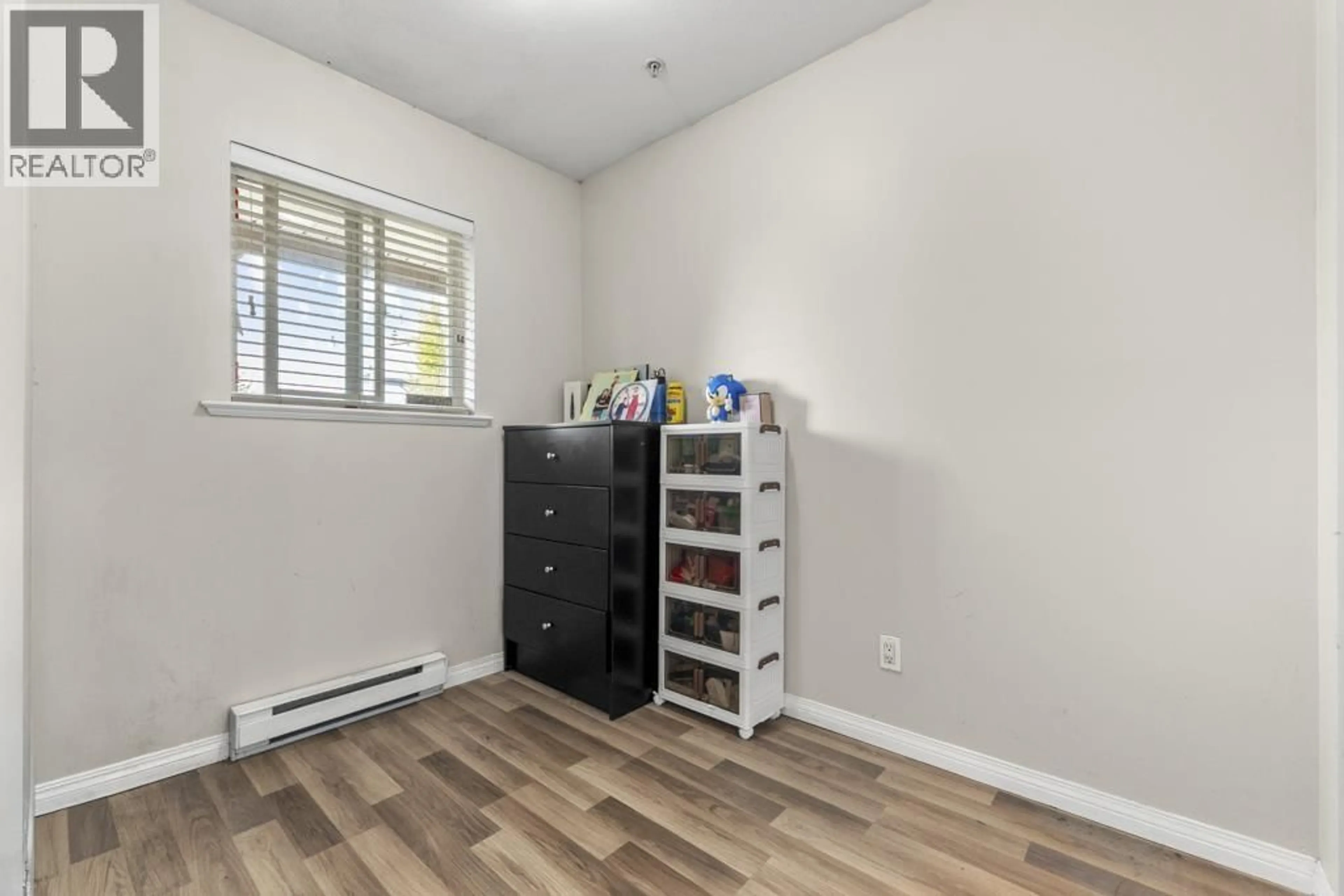 A pic of a room for 203 - 5625 SENLAC STREET, Vancouver British Columbia V5R6G8