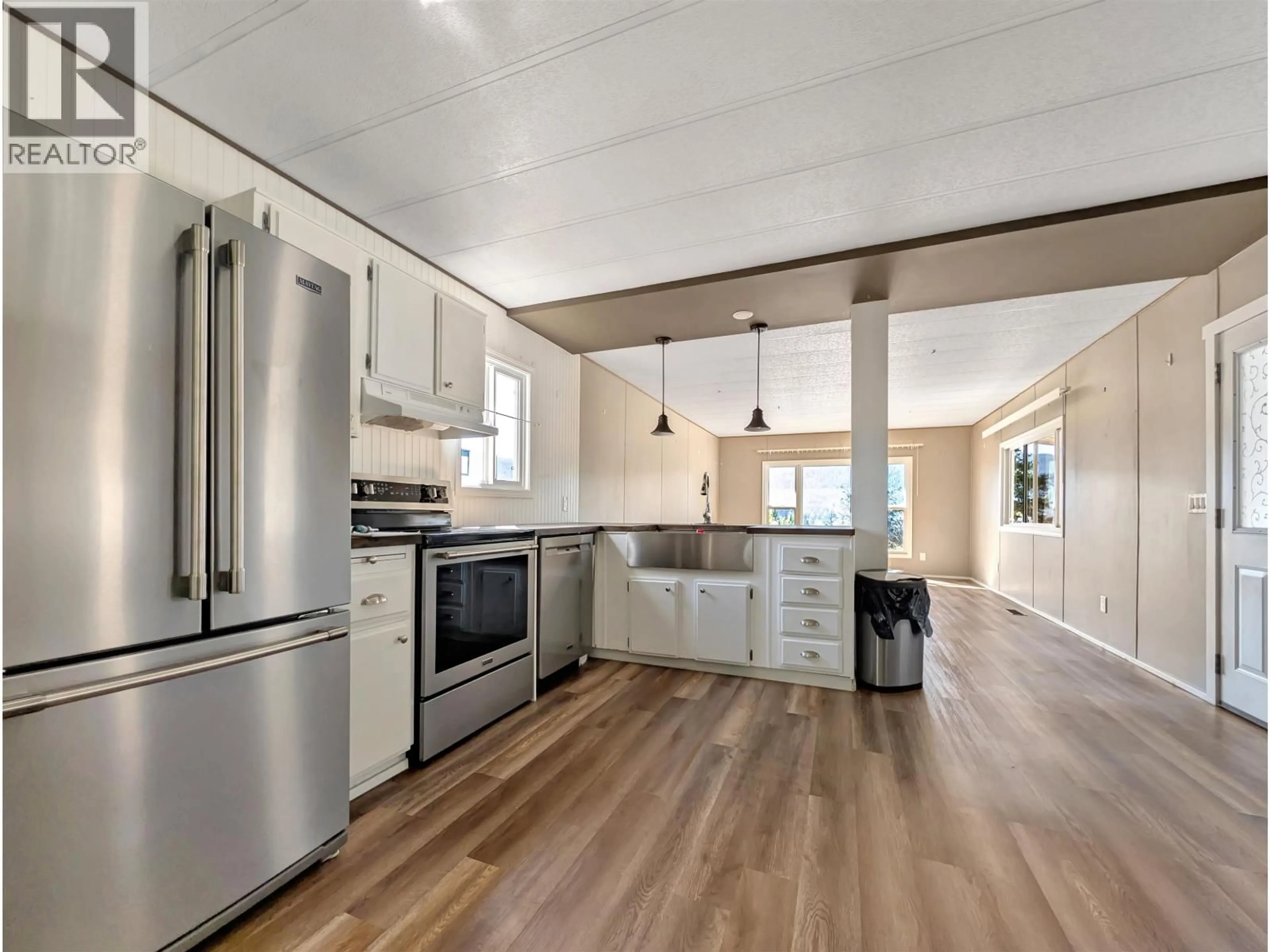 Open concept kitchen, unknown for 38 - 1700 BROADWAY AVENUE, Williams Lake British Columbia V2G2W5