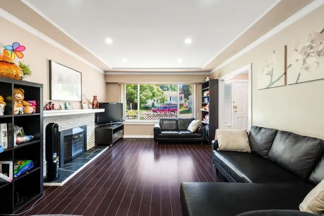 14940 KEW DRIVE, Surrey 2