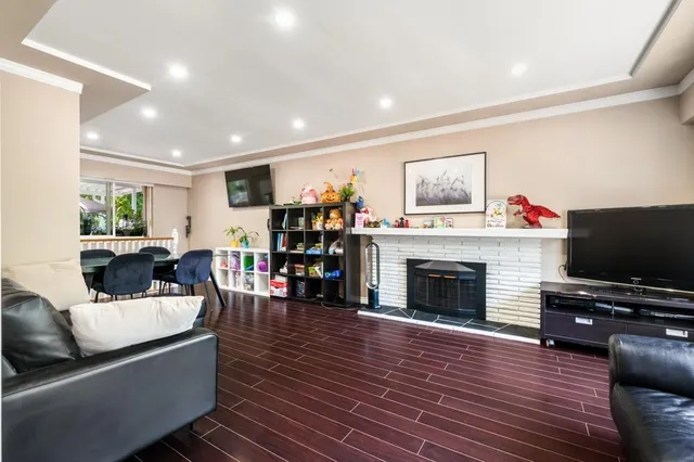 14940 KEW DRIVE, Surrey 4