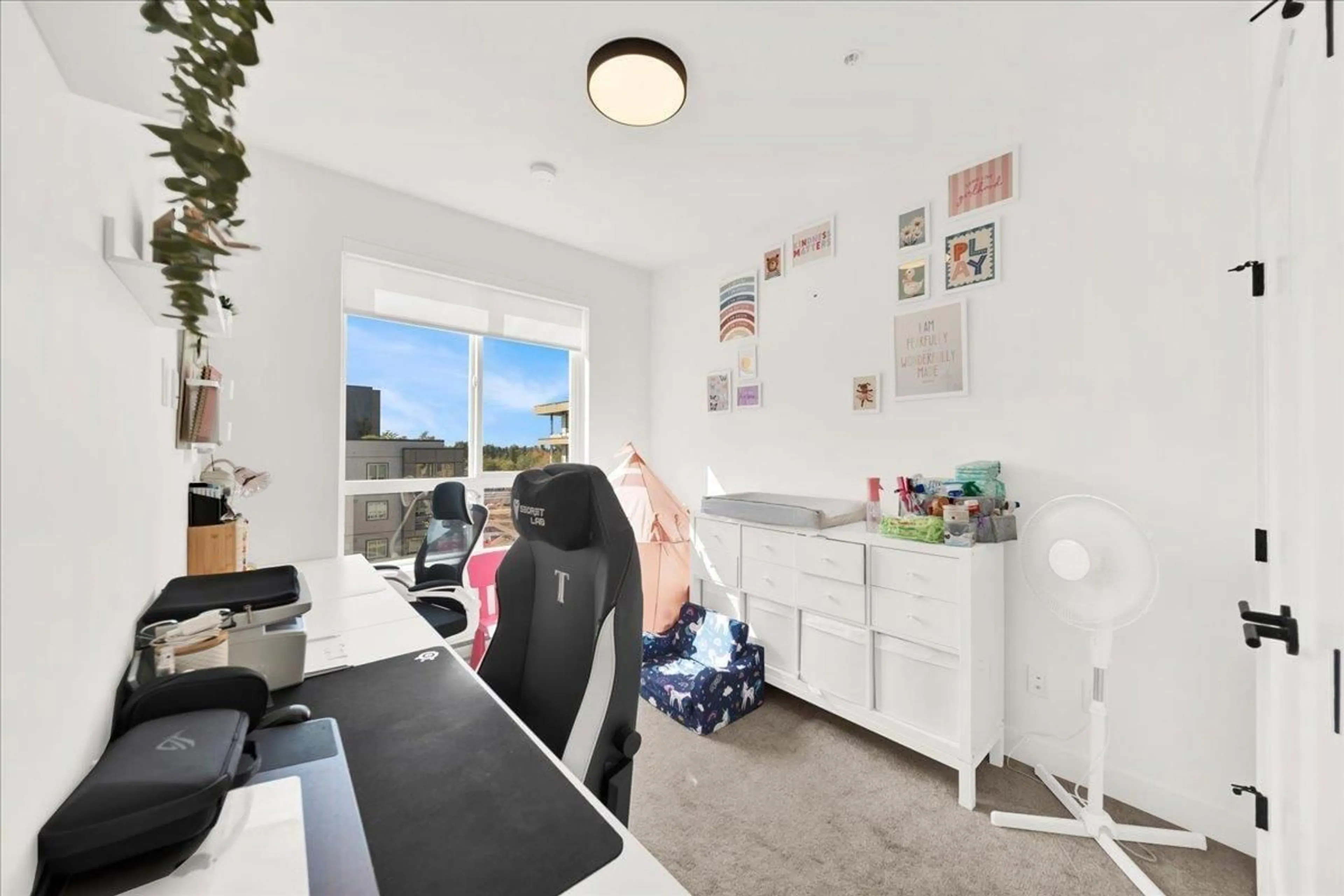 A pic of a room for 403 - 19979 76 AVENUE, Langley British Columbia V2Y3Y2