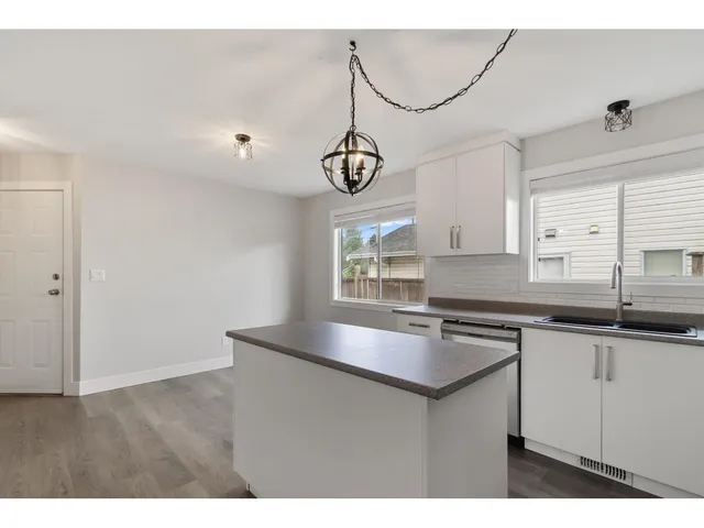 9536 CARROLL STREET, Chilliwack 3