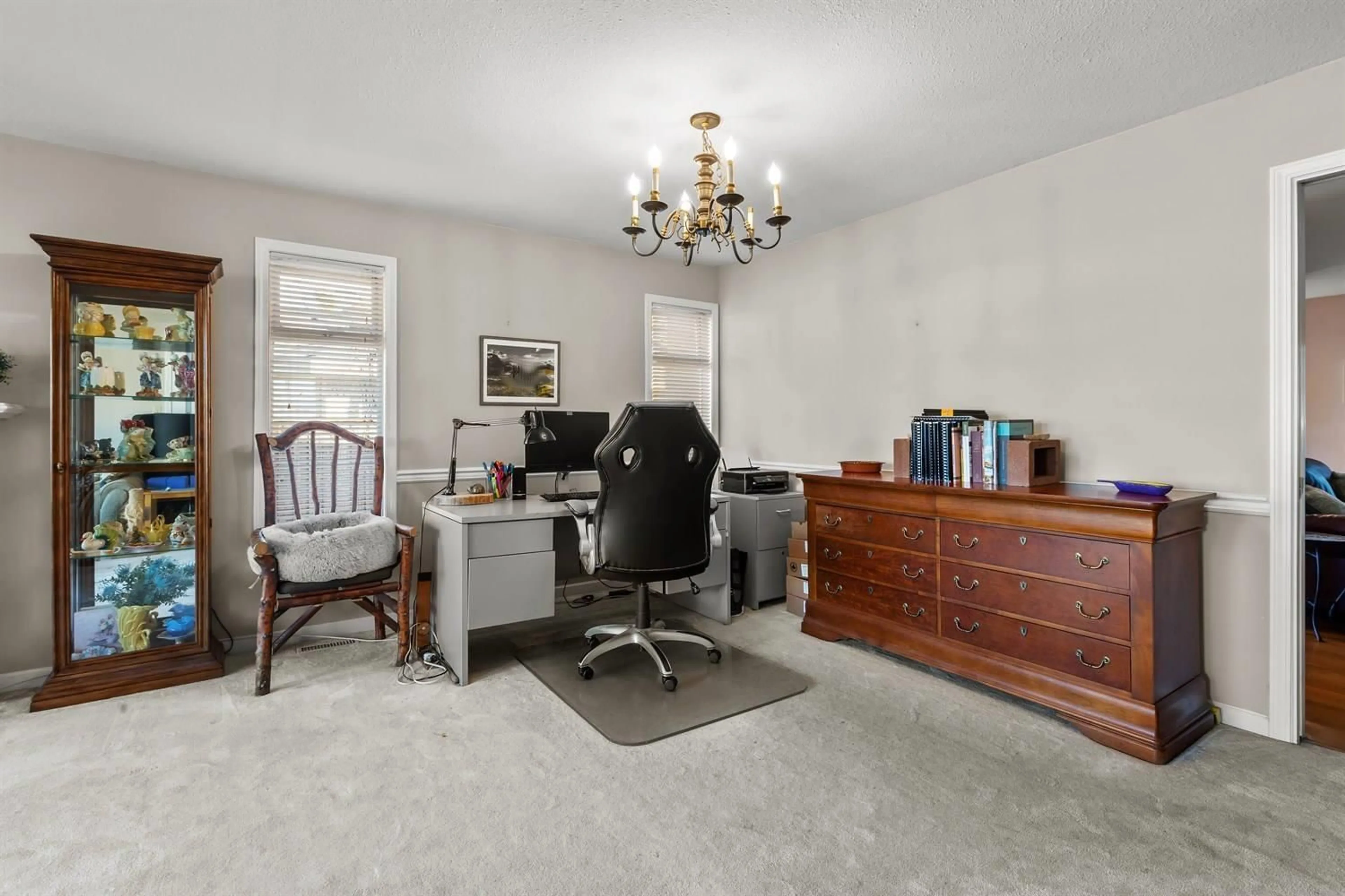 A pic of a room for 16328 108A AVENUE, Surrey British Columbia V4N1N8