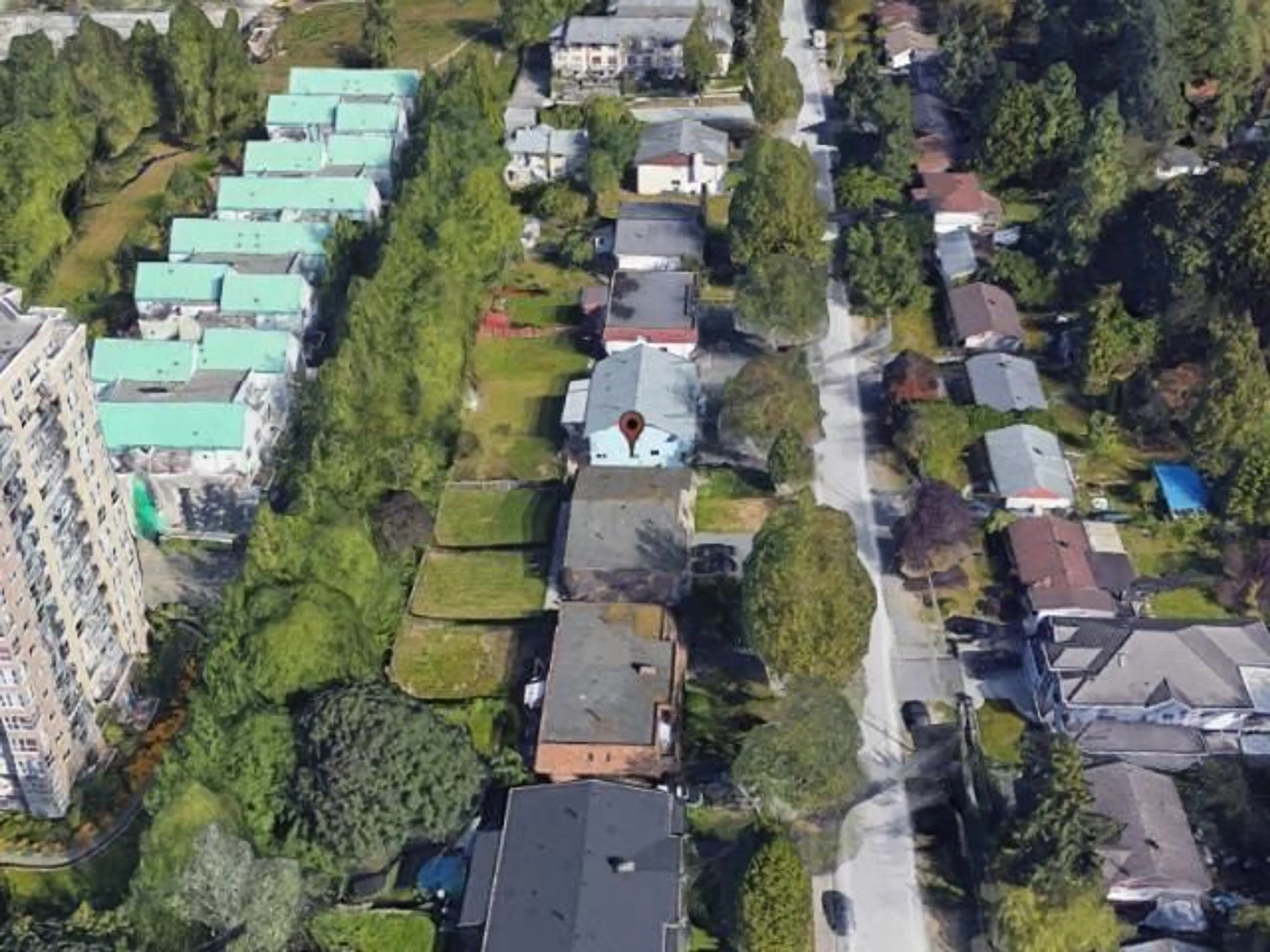 A pic from outside/outdoor area/front of a property/back of a property/a pic from drone, street for 9893 138 STREET, Surrey British Columbia V3T5E3