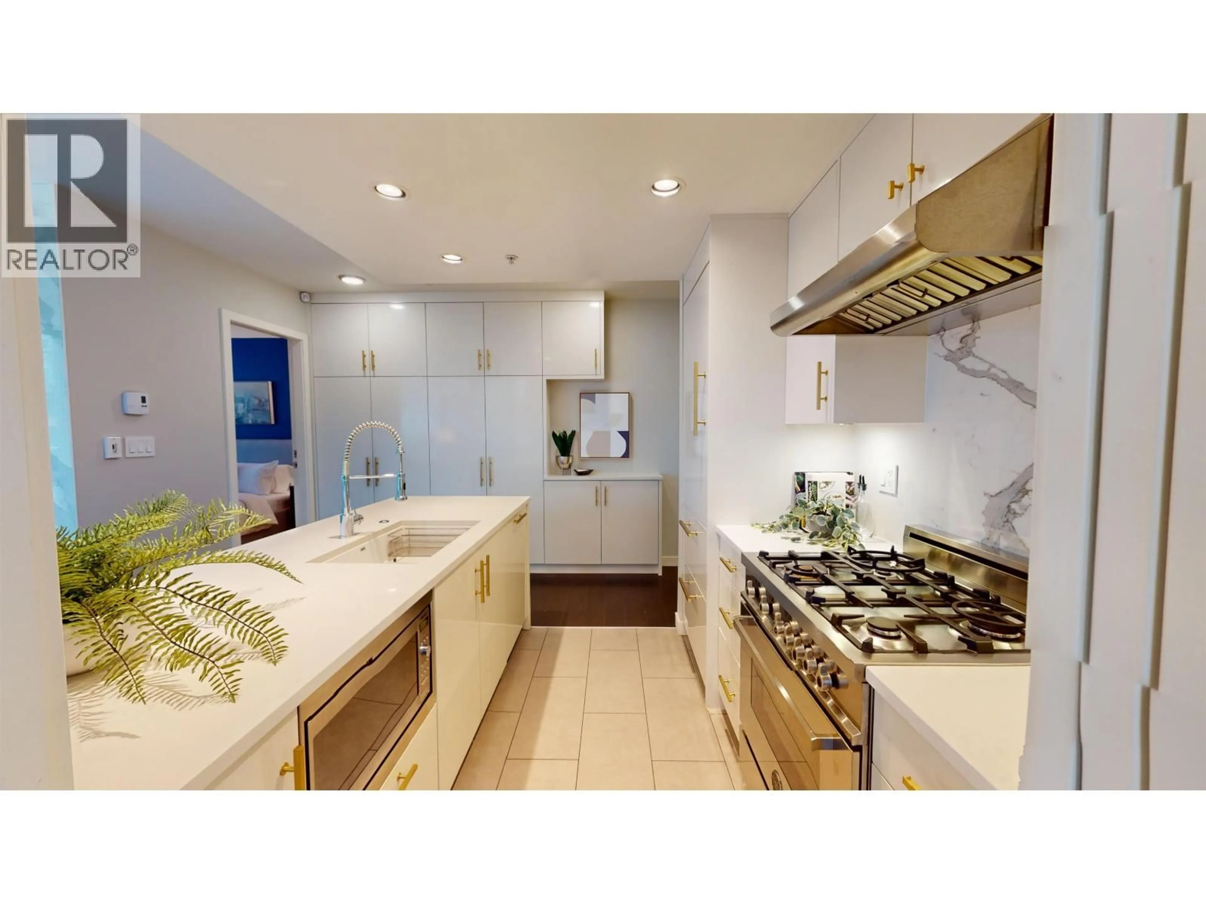 Contemporary kitchen, ceramic/tile floor for 505 - 833 HOMER STREET, Vancouver British Columbia V6B0H4