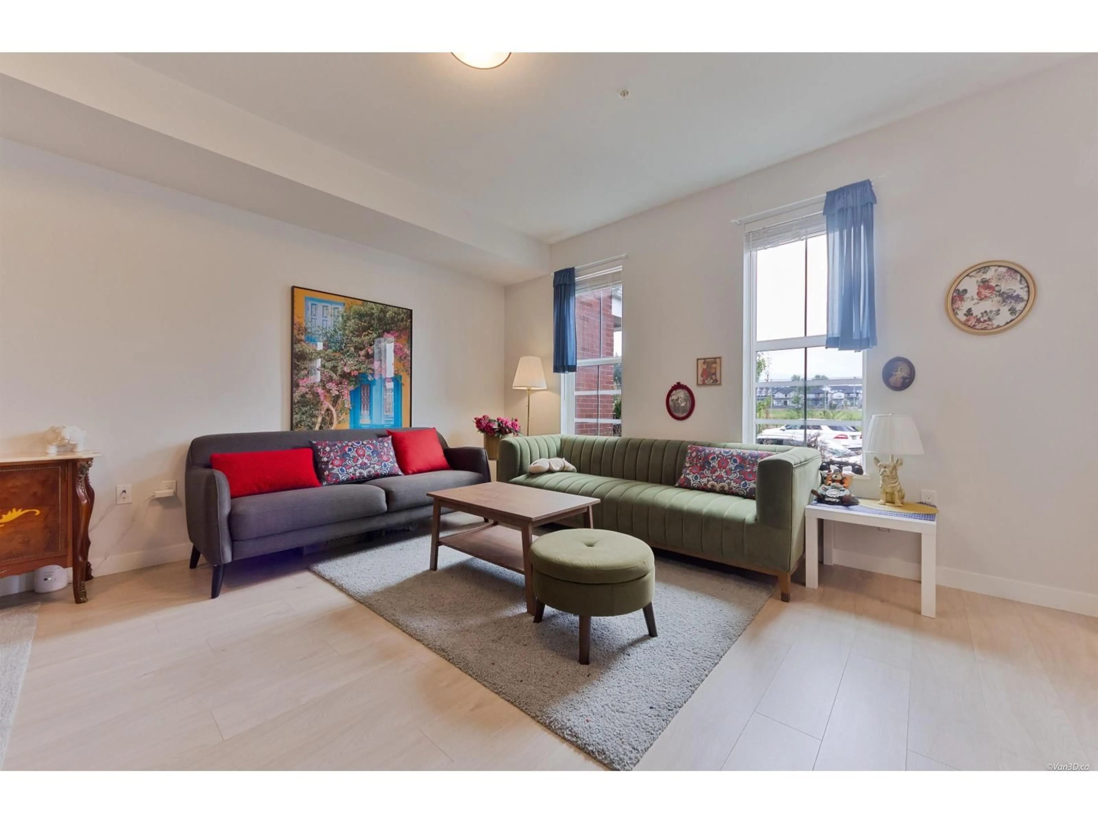 Living room with furniture, unknown for 20157 83 AVENUE, Langley British Columbia V2Y4L1