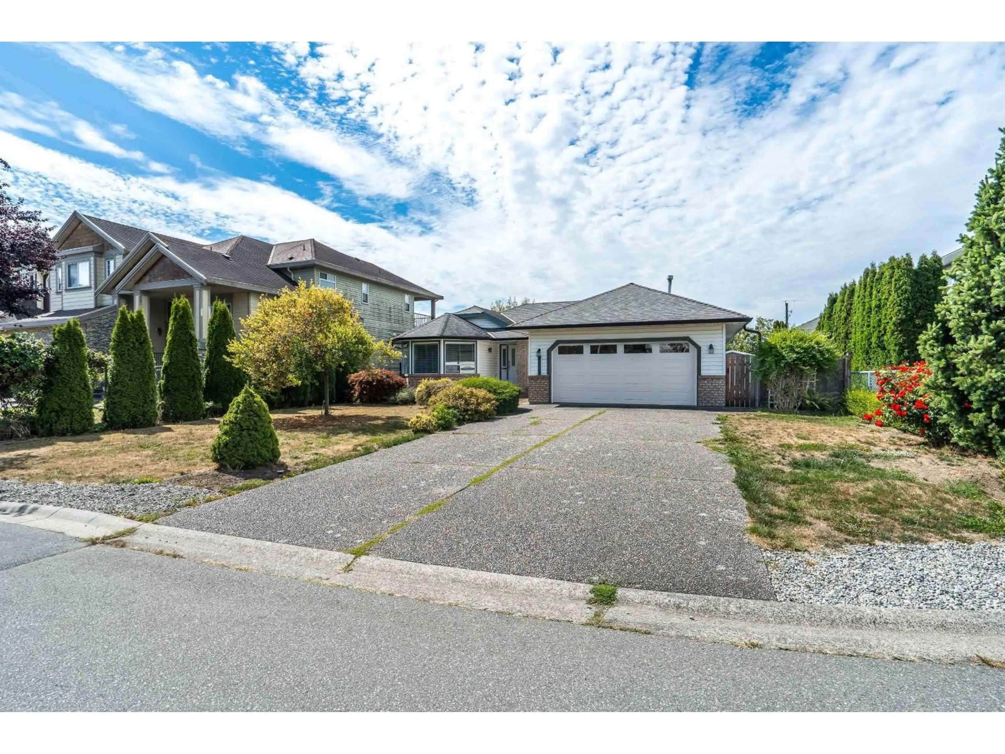 A pic from outside/outdoor area/front of a property/back of a property/a pic from drone, street for 6055 170A STREET, Surrey British Columbia V3S8H1