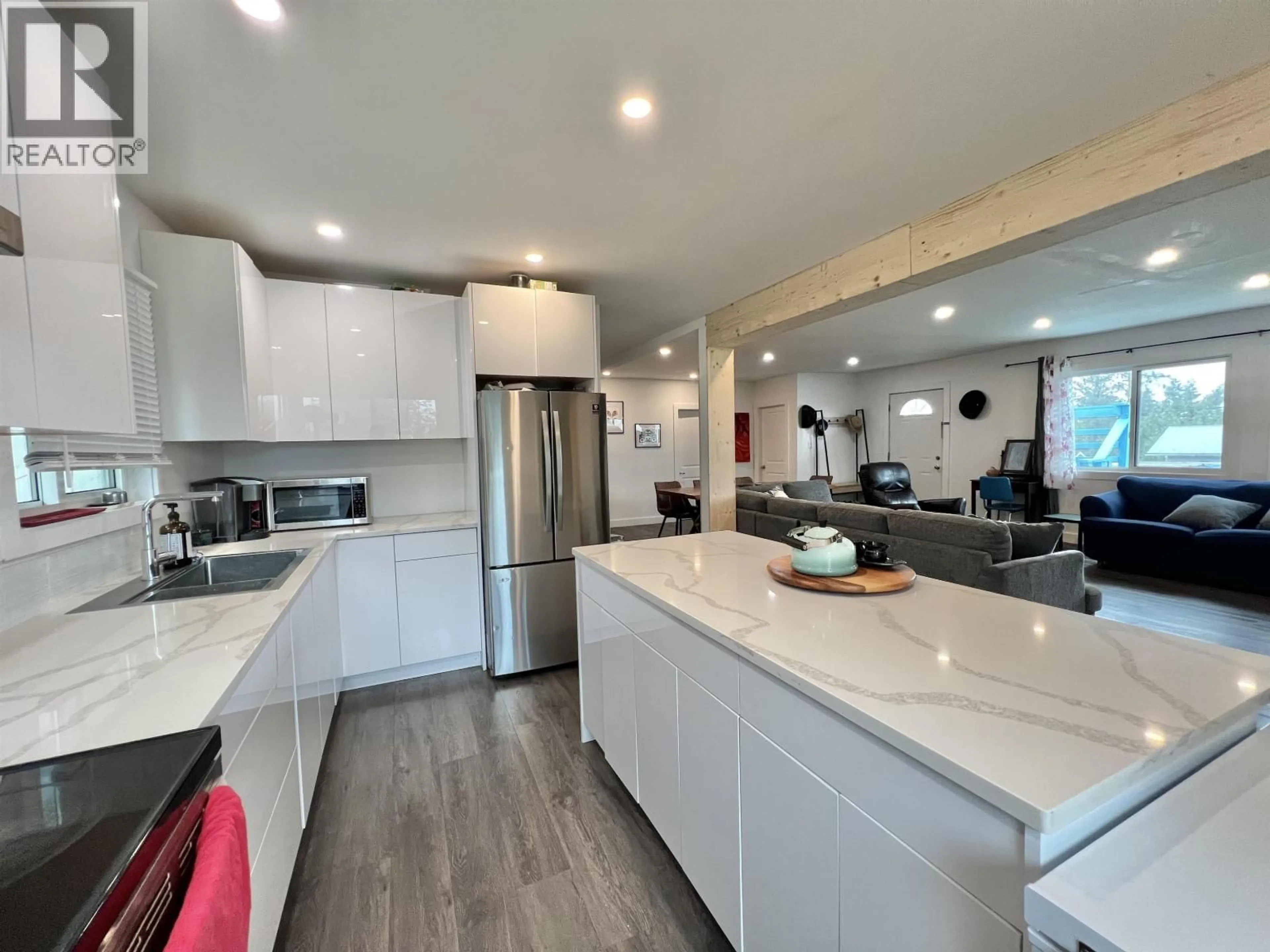 Open concept kitchen, ceramic/tile floor for 743 EVERGREEN DRIVE, Port Edward British Columbia V0V1G0