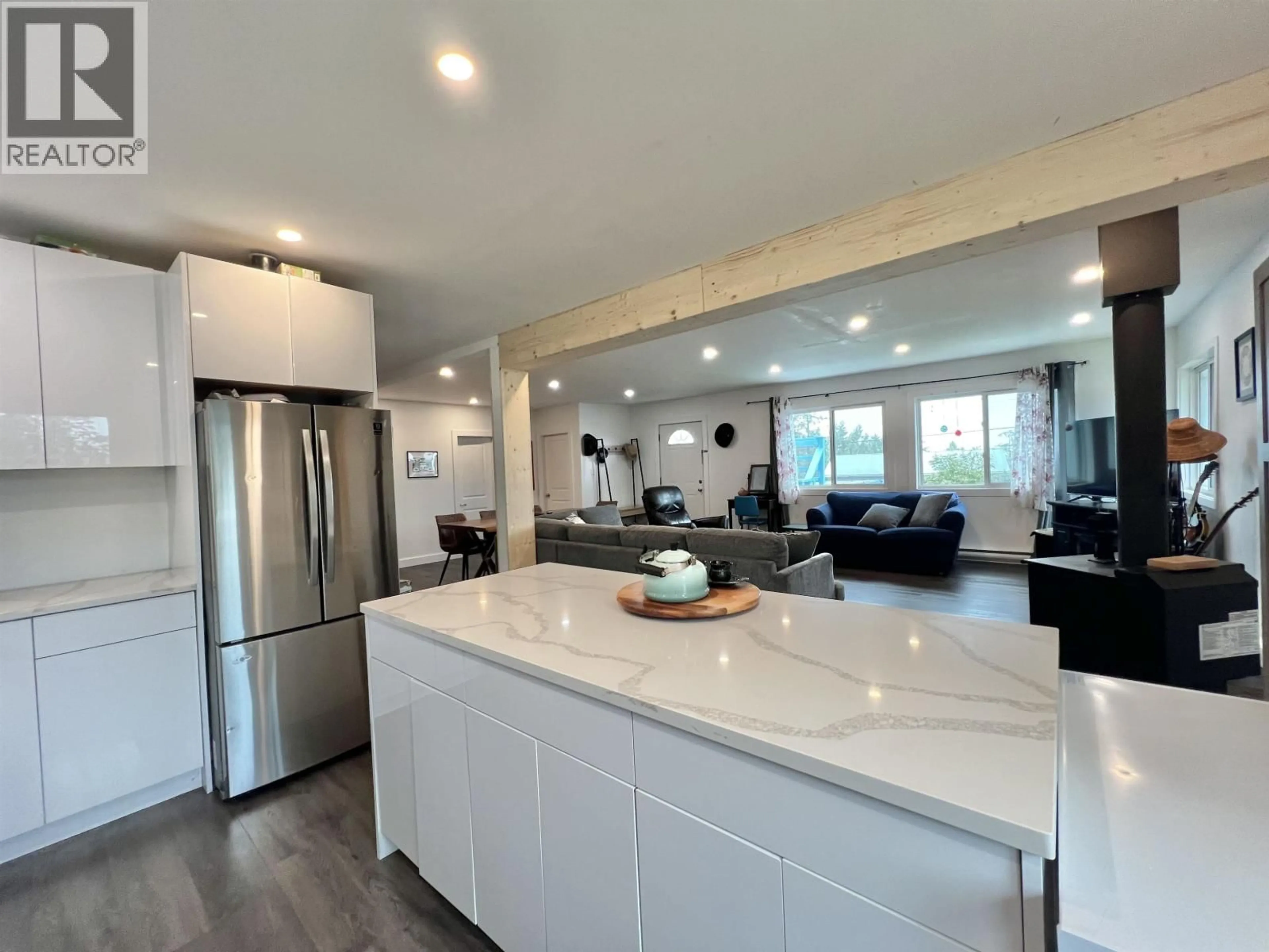 Open concept kitchen, ceramic/tile floor for 743 EVERGREEN DRIVE, Port Edward British Columbia V0V1G0