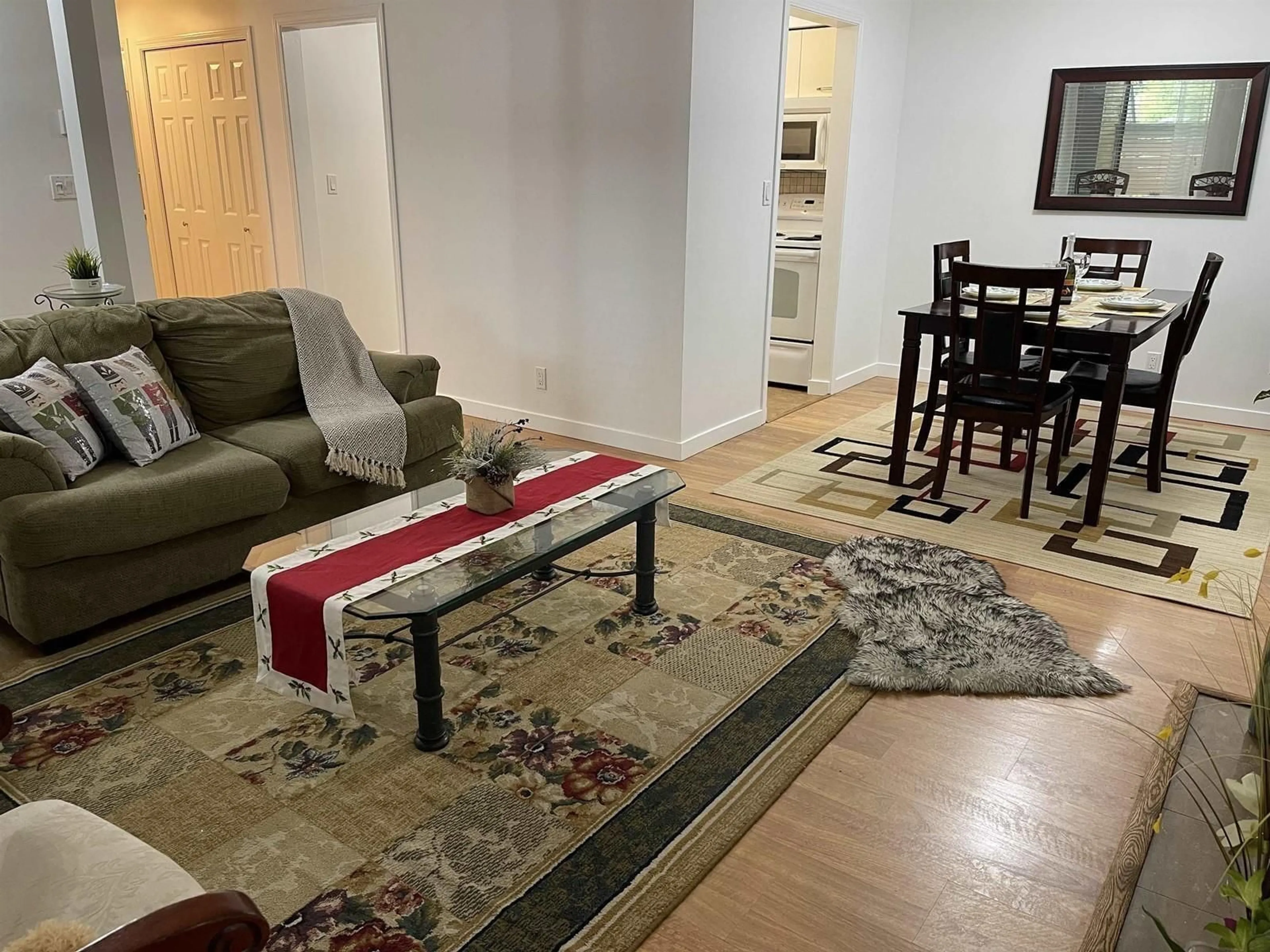 Living room with furniture, unknown for 1912 - 10620 150 STREET, Surrey British Columbia V3R7K3