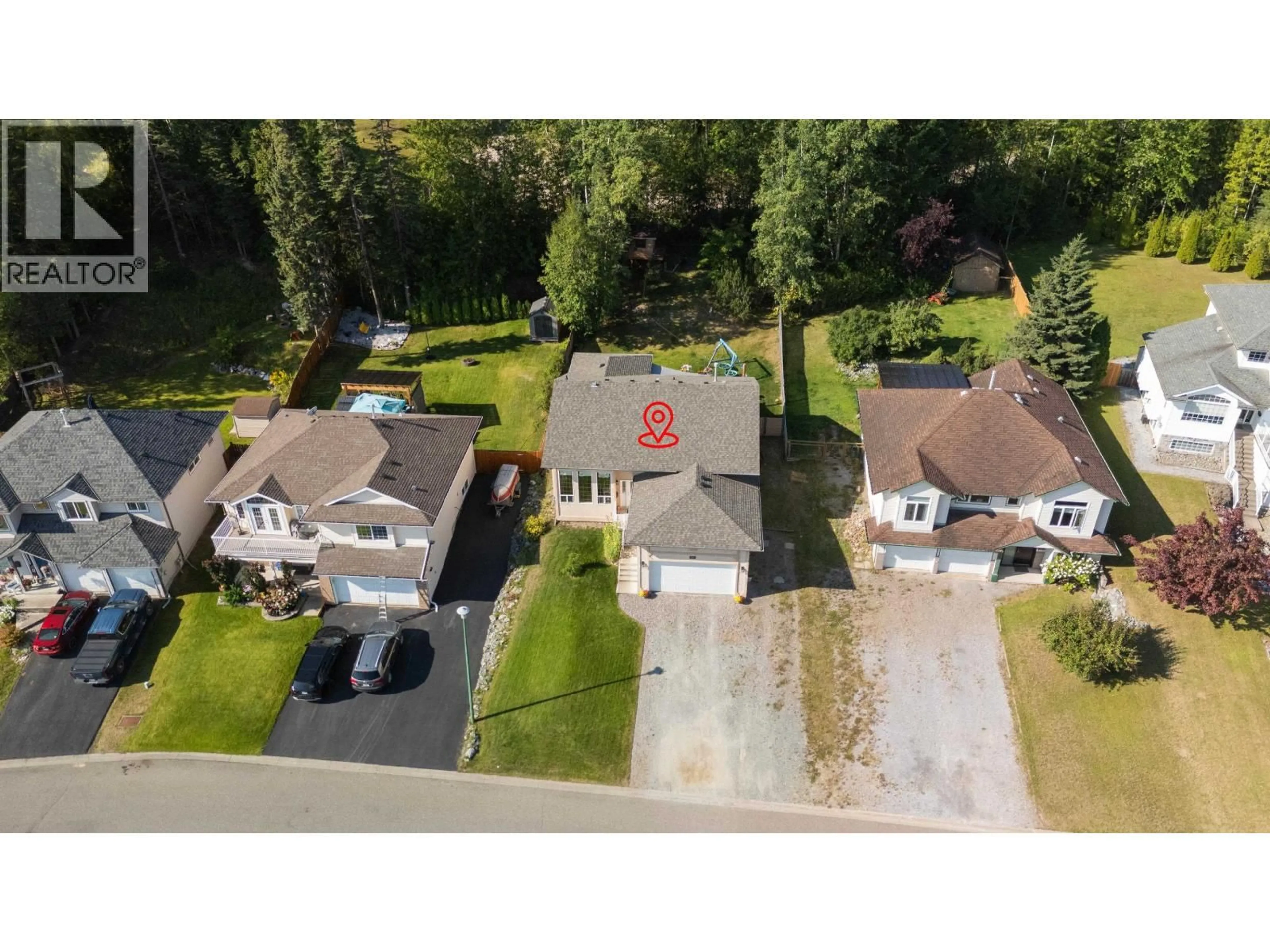 A pic from outside/outdoor area/front of a property/back of a property/a pic from drone, street for 3291 ST FRANCES CRESCENT, Prince George British Columbia V2N5A3
