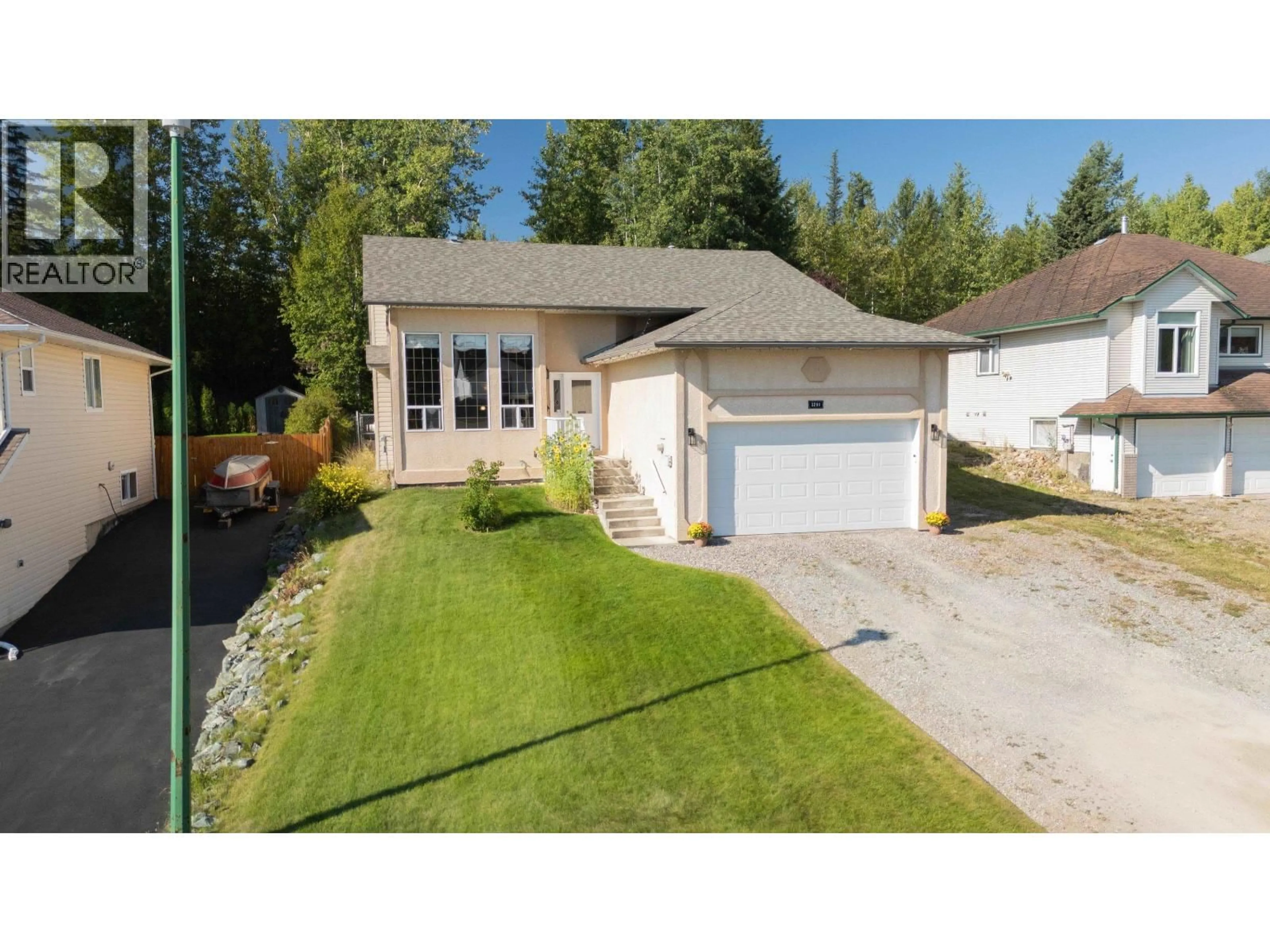 A pic from outside/outdoor area/front of a property/back of a property/a pic from drone, street for 3291 ST FRANCES CRESCENT, Prince George British Columbia V2N5A3