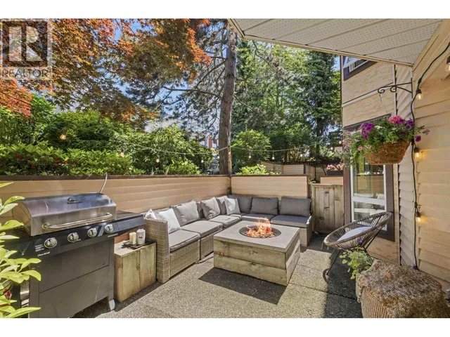 102 - 123 6TH STREET, North Vancouver 2