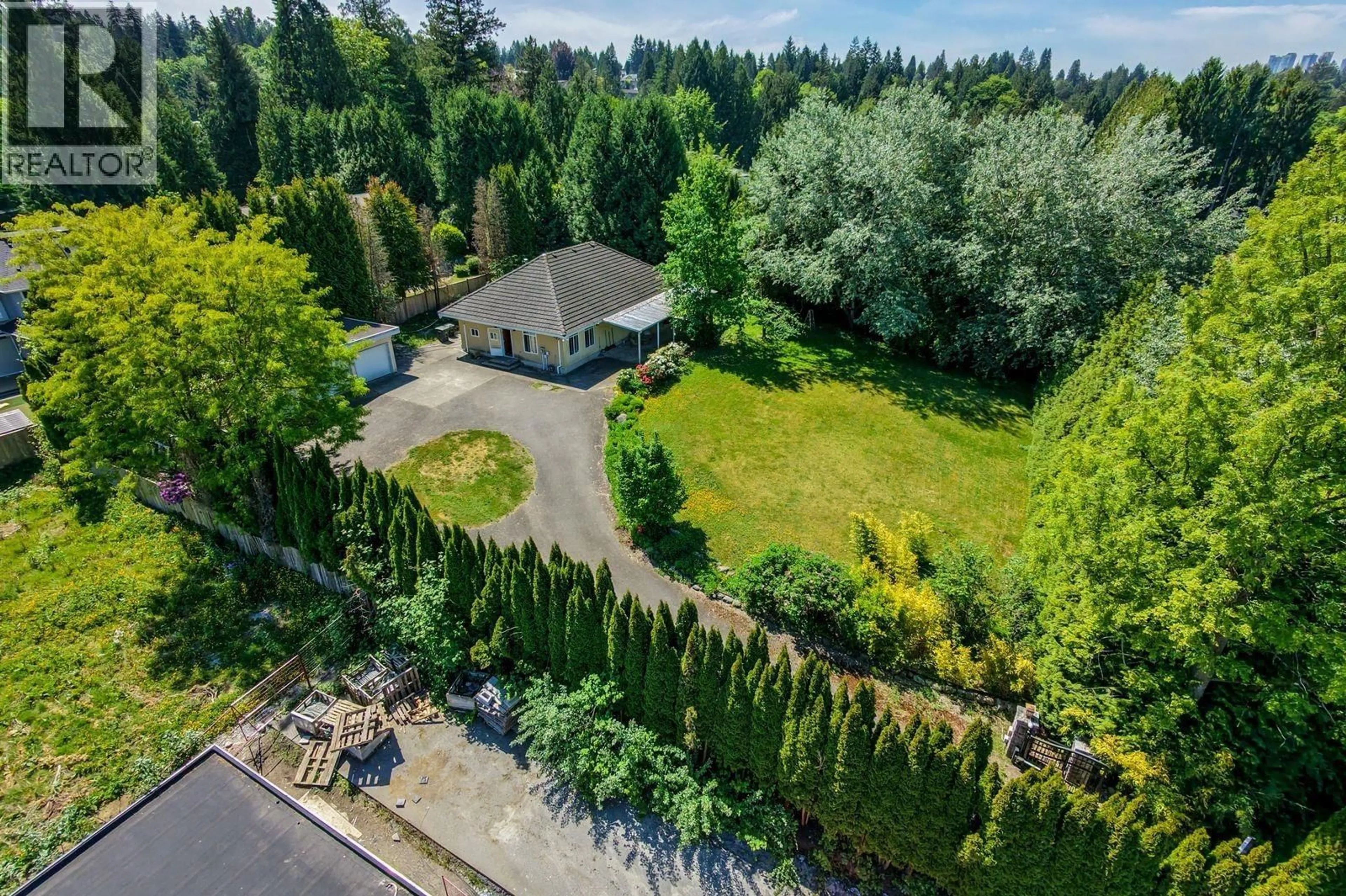 A pic from outside/outdoor area/front of a property/back of a property/a pic from drone, forest/trees view for 7668 WHEATER COURT, Burnaby British Columbia V5E4P3