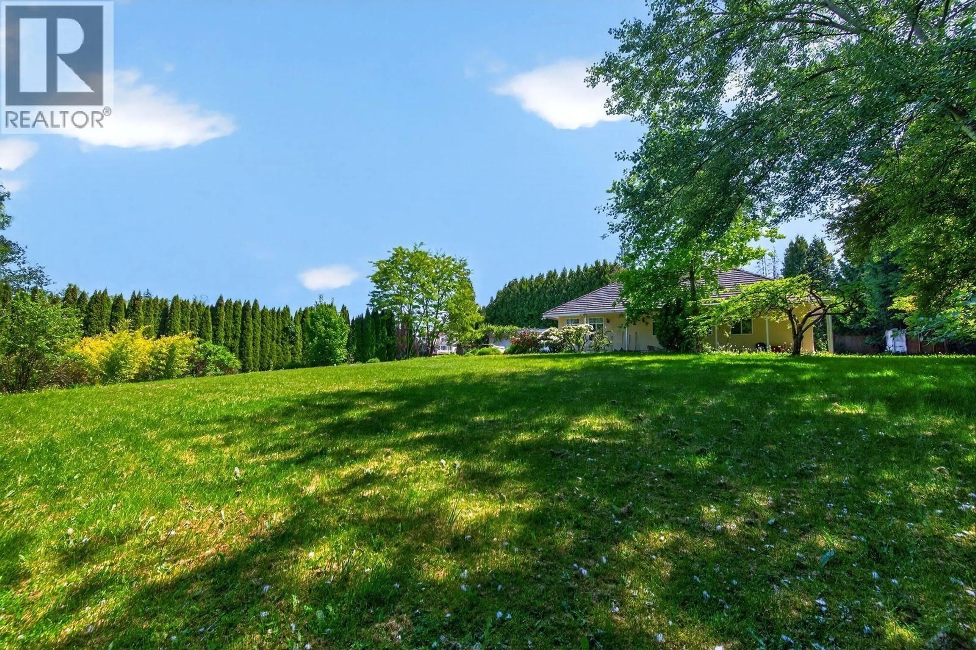 A pic from outside/outdoor area/front of a property/back of a property/a pic from drone, forest/trees view for 7668 WHEATER COURT, Burnaby British Columbia V5E4P3