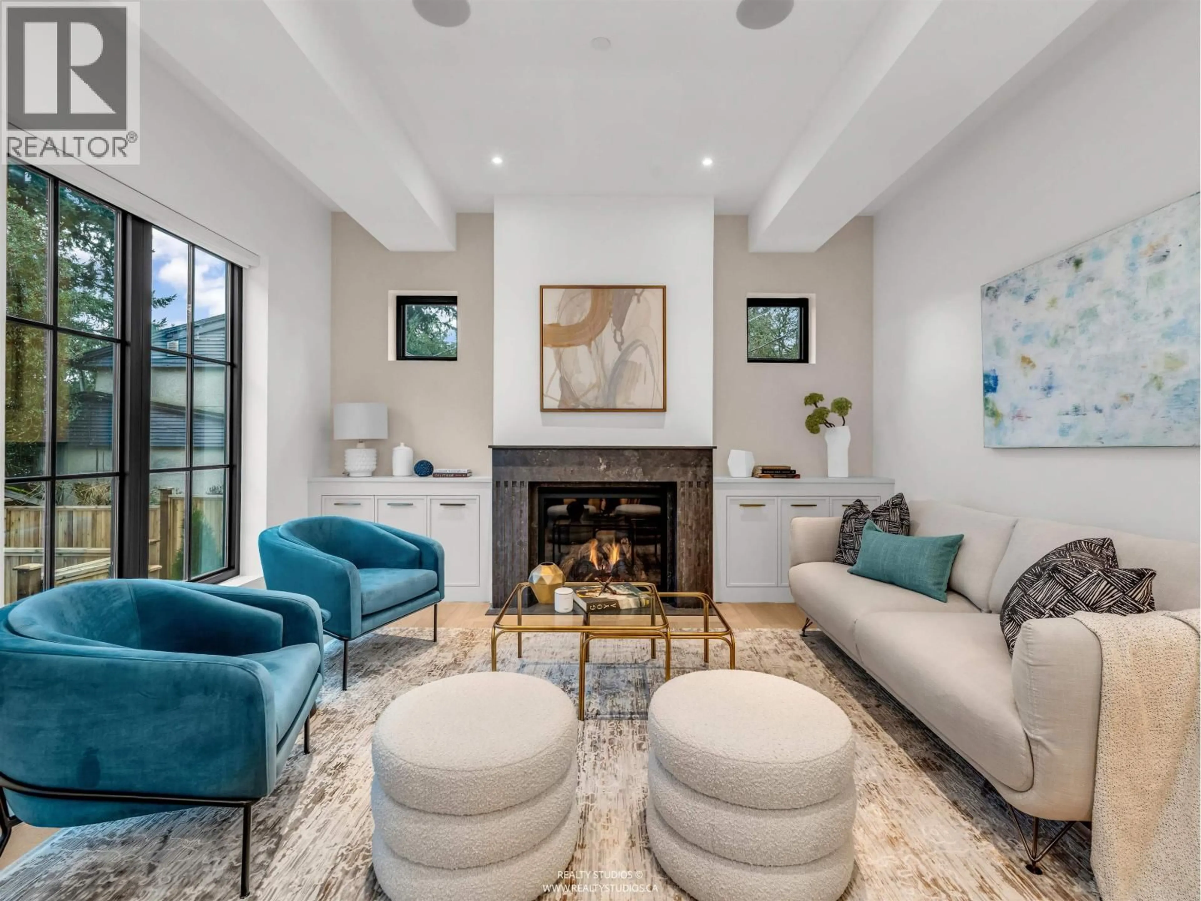 Living room with furniture, unknown for 4090 MAPLE CRESCENT, Vancouver British Columbia V6J4B2