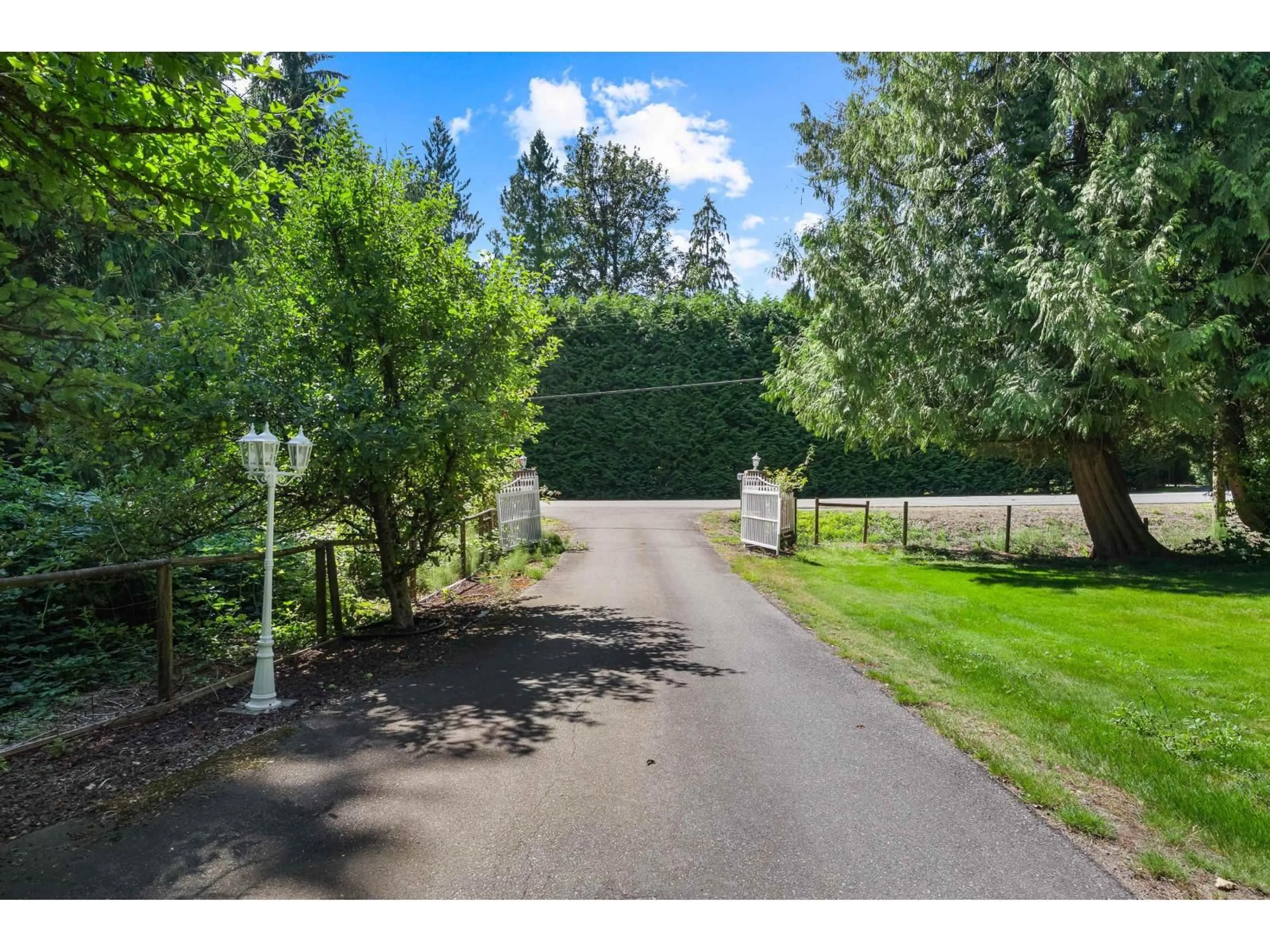 A pic from outside/outdoor area/front of a property/back of a property/a pic from drone, unknown for 6582 SATCHELL STREET, Abbotsford British Columbia V4X2G2