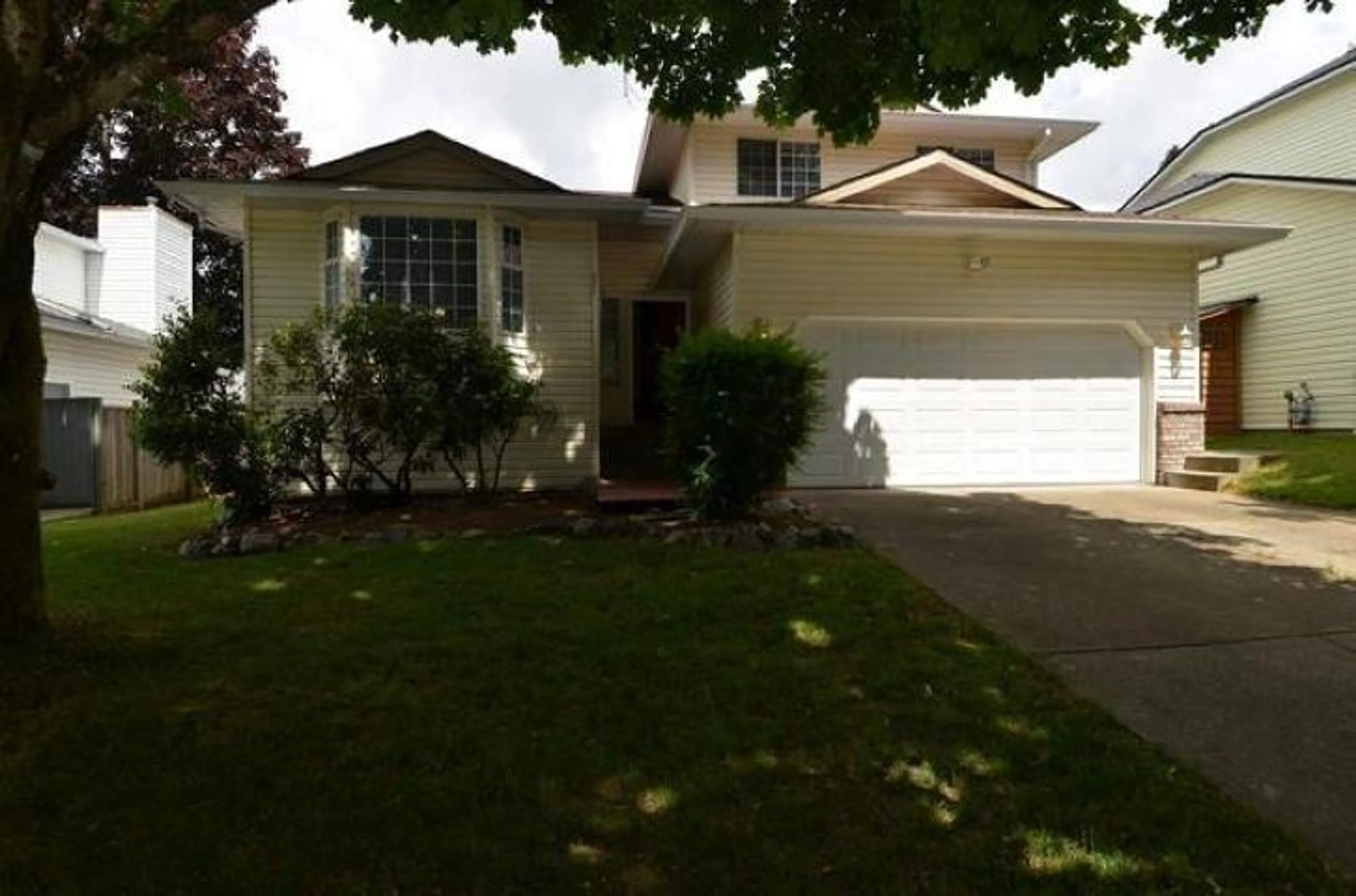 Home with vinyl exterior material, street for 8986 WATSON COURT, Delta British Columbia V4C8A1