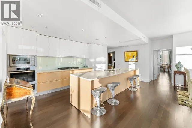 502 - 6080 IONA DRIVE, Vancouver 4