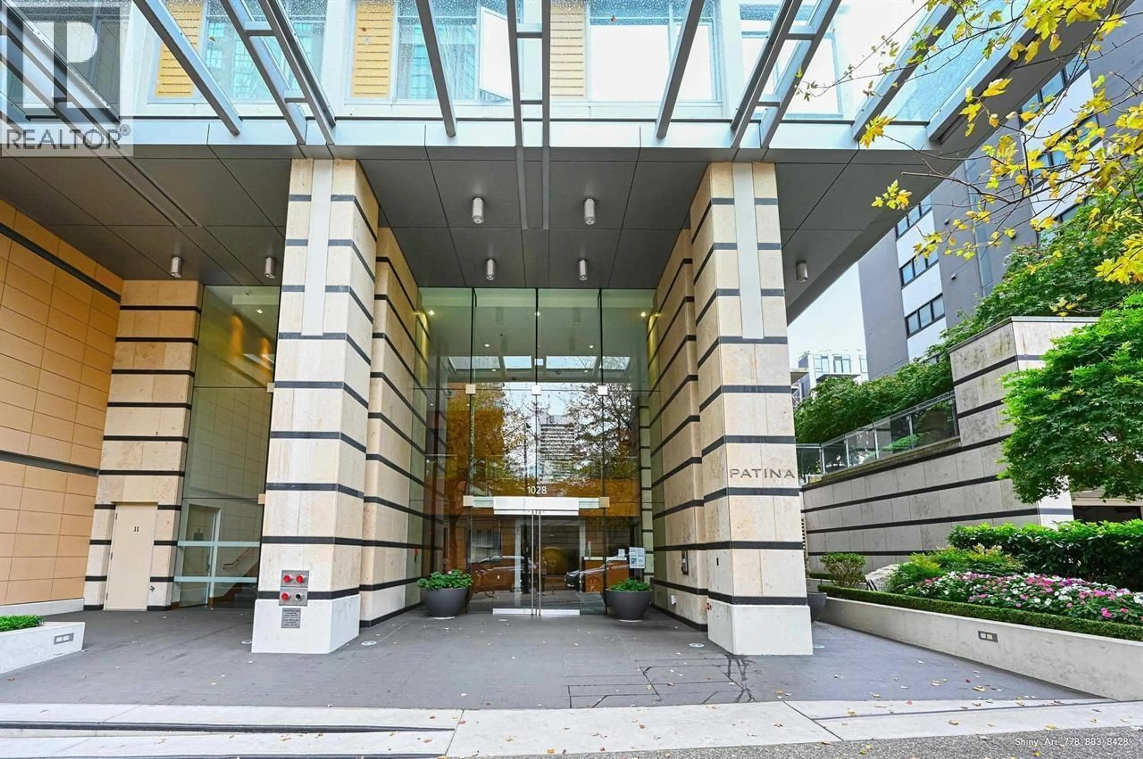 Indoor foyer for 4001 - 1028 BARCLAY STREET, Vancouver British Columbia V6E0B1