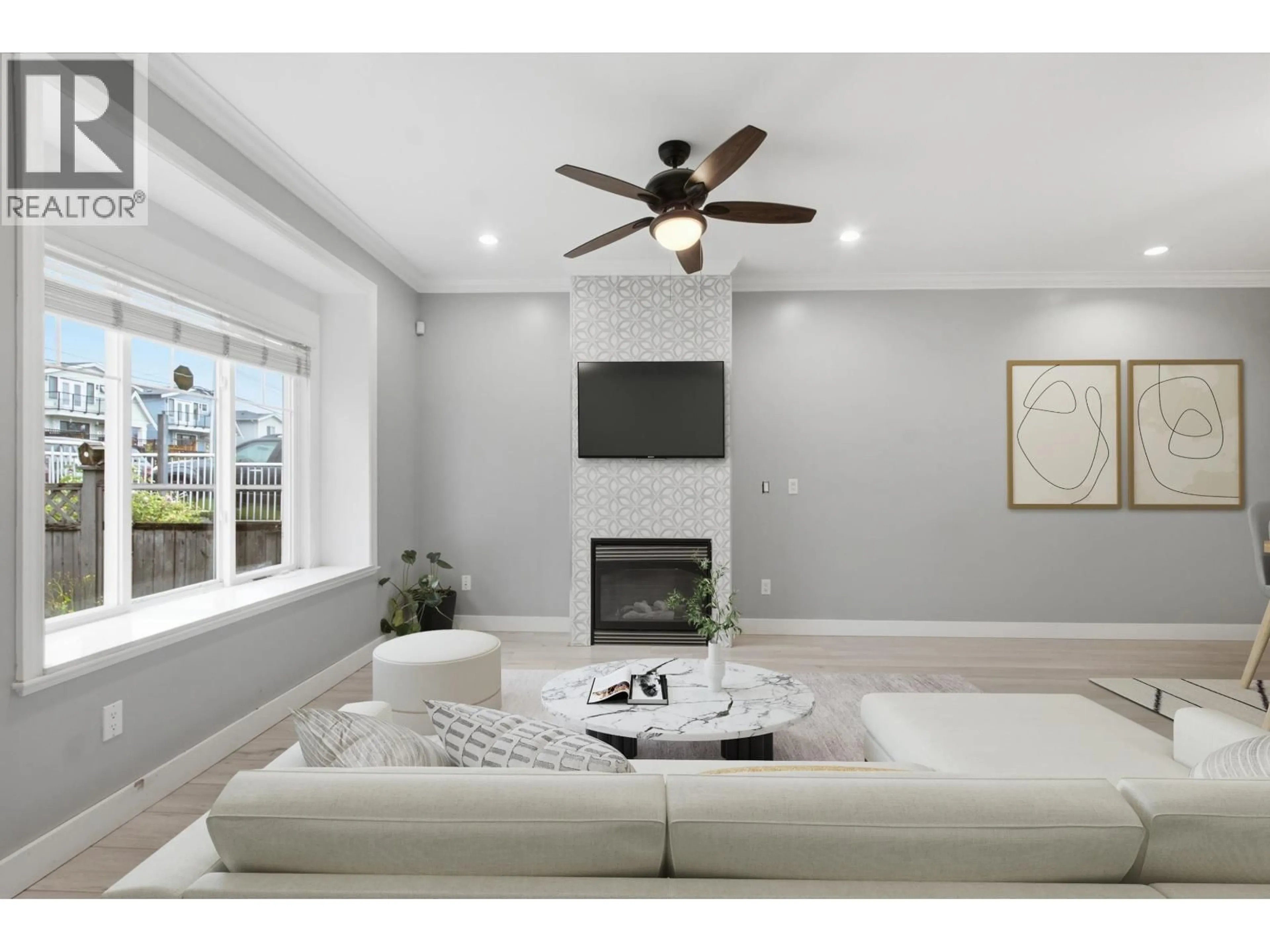 Living room with furniture, ceramic/tile floor for 5131 MANOR STREET, Burnaby British Columbia V5G1G4
