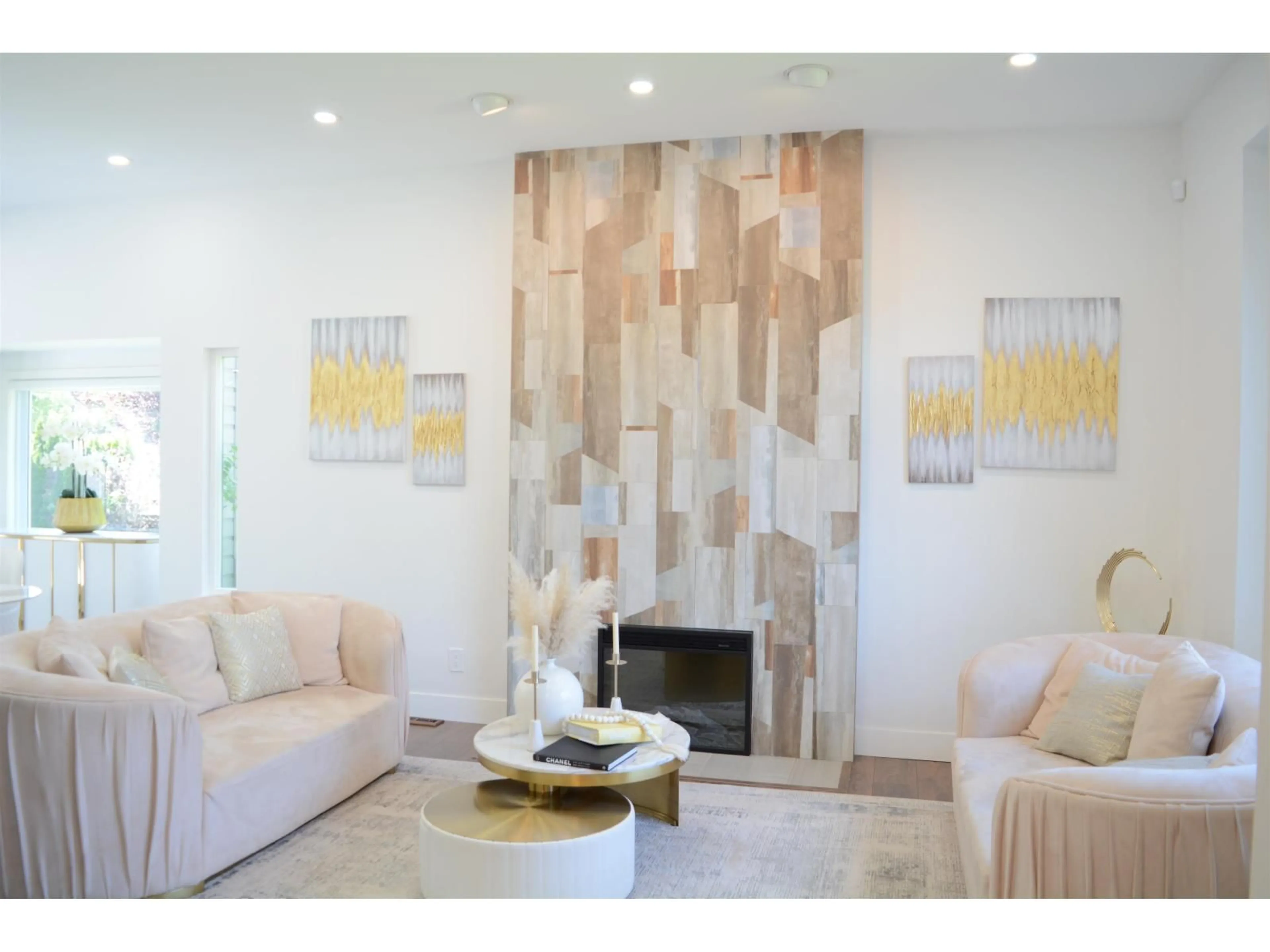 Living room with furniture, unknown for 14218 86B AVENUE, Surrey British Columbia V3W0N7