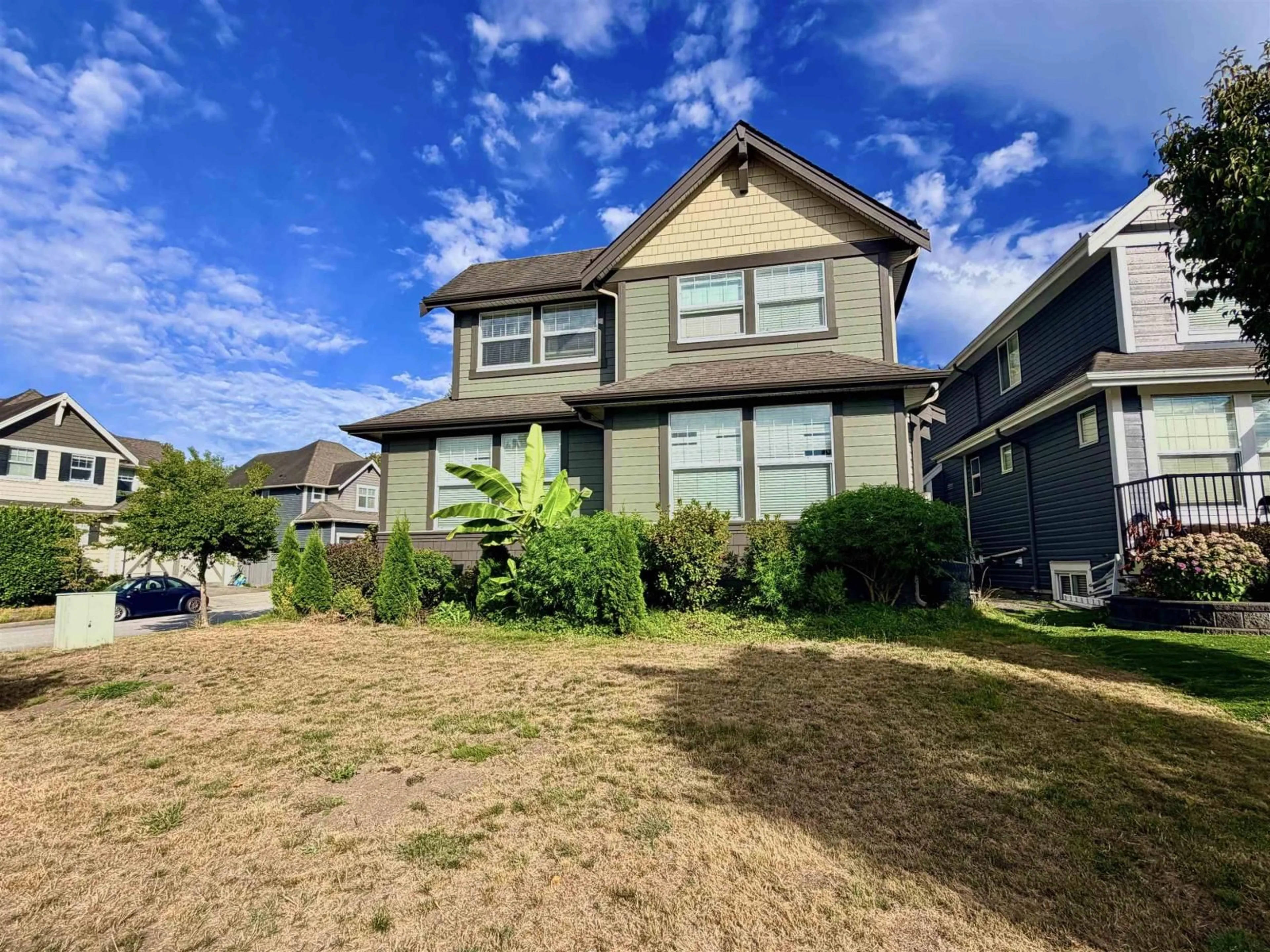A pic from outside/outdoor area/front of a property/back of a property/a pic from drone, unknown for 6898 177 STREET, Surrey British Columbia V3S2K1