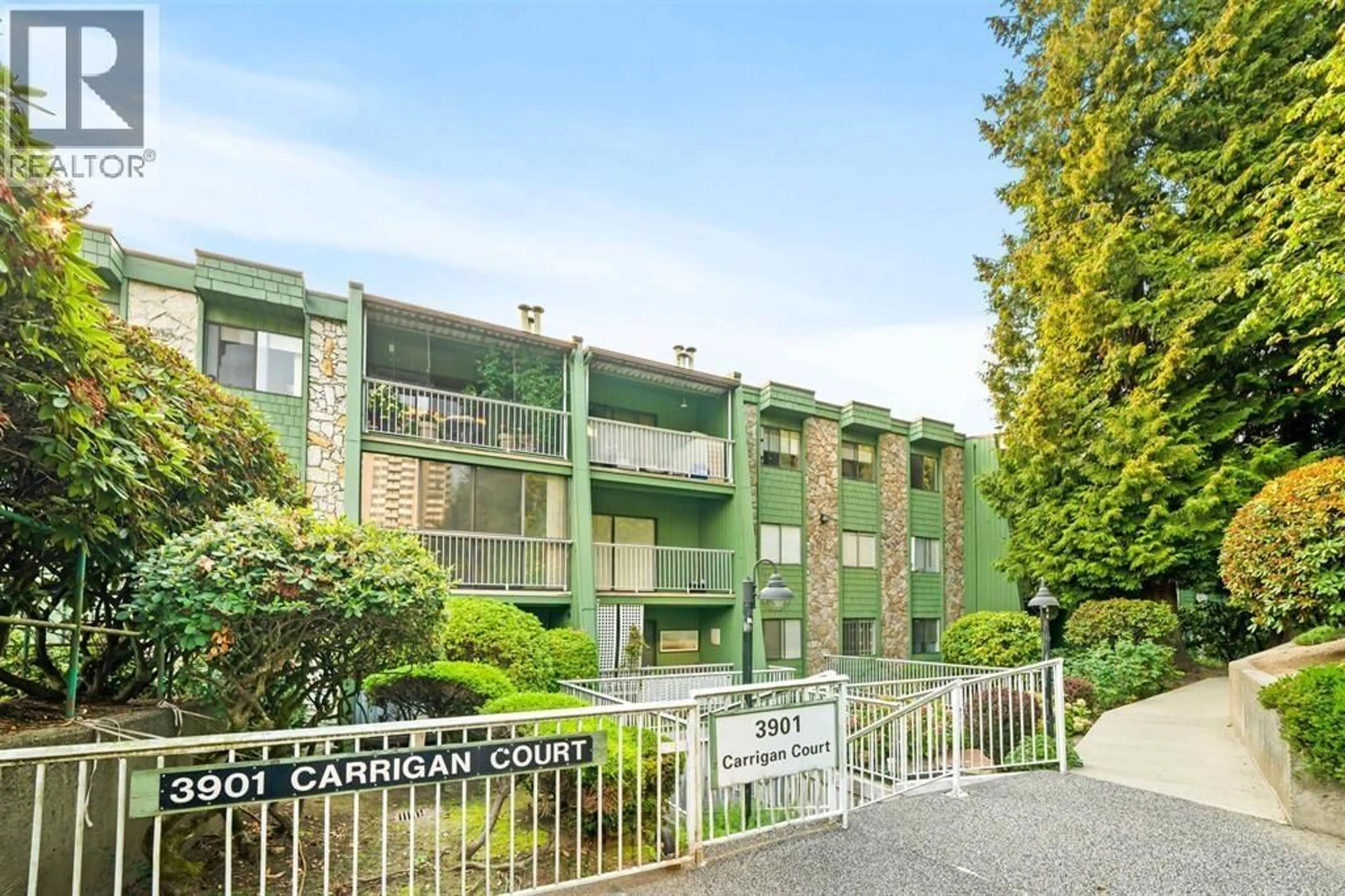 A pic from outside/outdoor area/front of a property/back of a property/a pic from drone, building for 112 - 3901 CARRIGAN COURT, Burnaby British Columbia V3N4K1