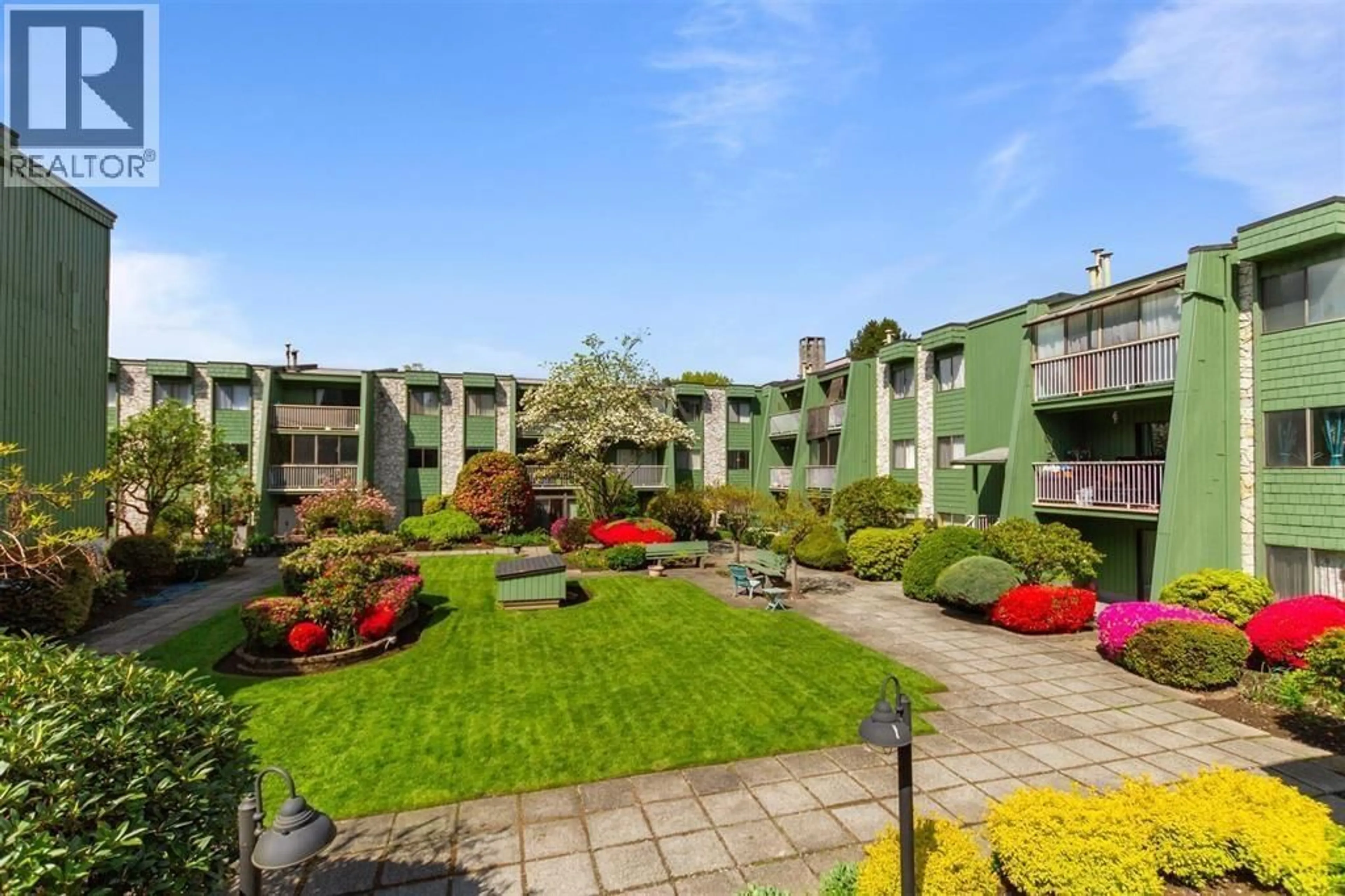Patio, unknown for 112 - 3901 CARRIGAN COURT, Burnaby British Columbia V3N4K1