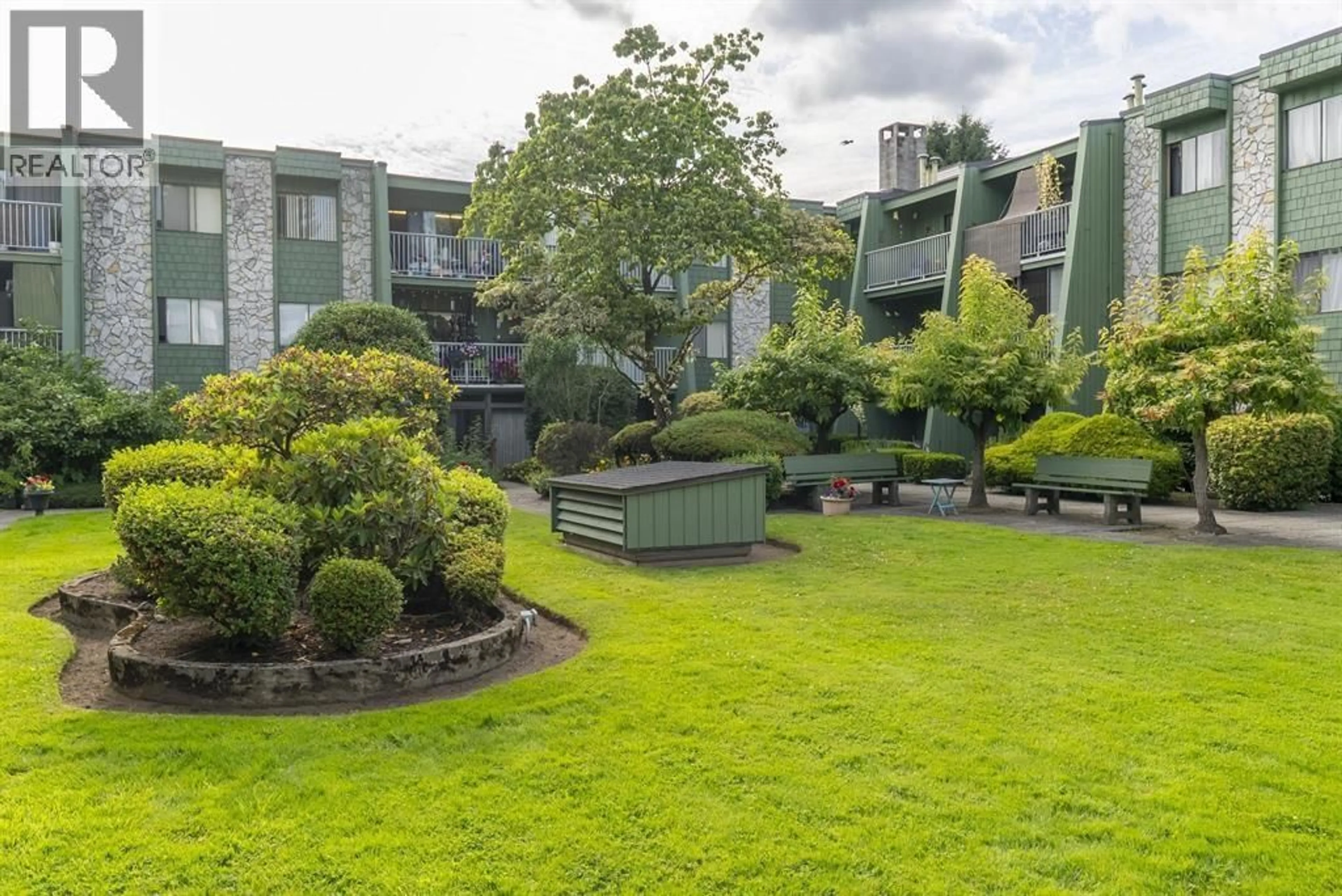A pic from outside/outdoor area/front of a property/back of a property/a pic from drone, unknown for 112 - 3901 CARRIGAN COURT, Burnaby British Columbia V3N4K1