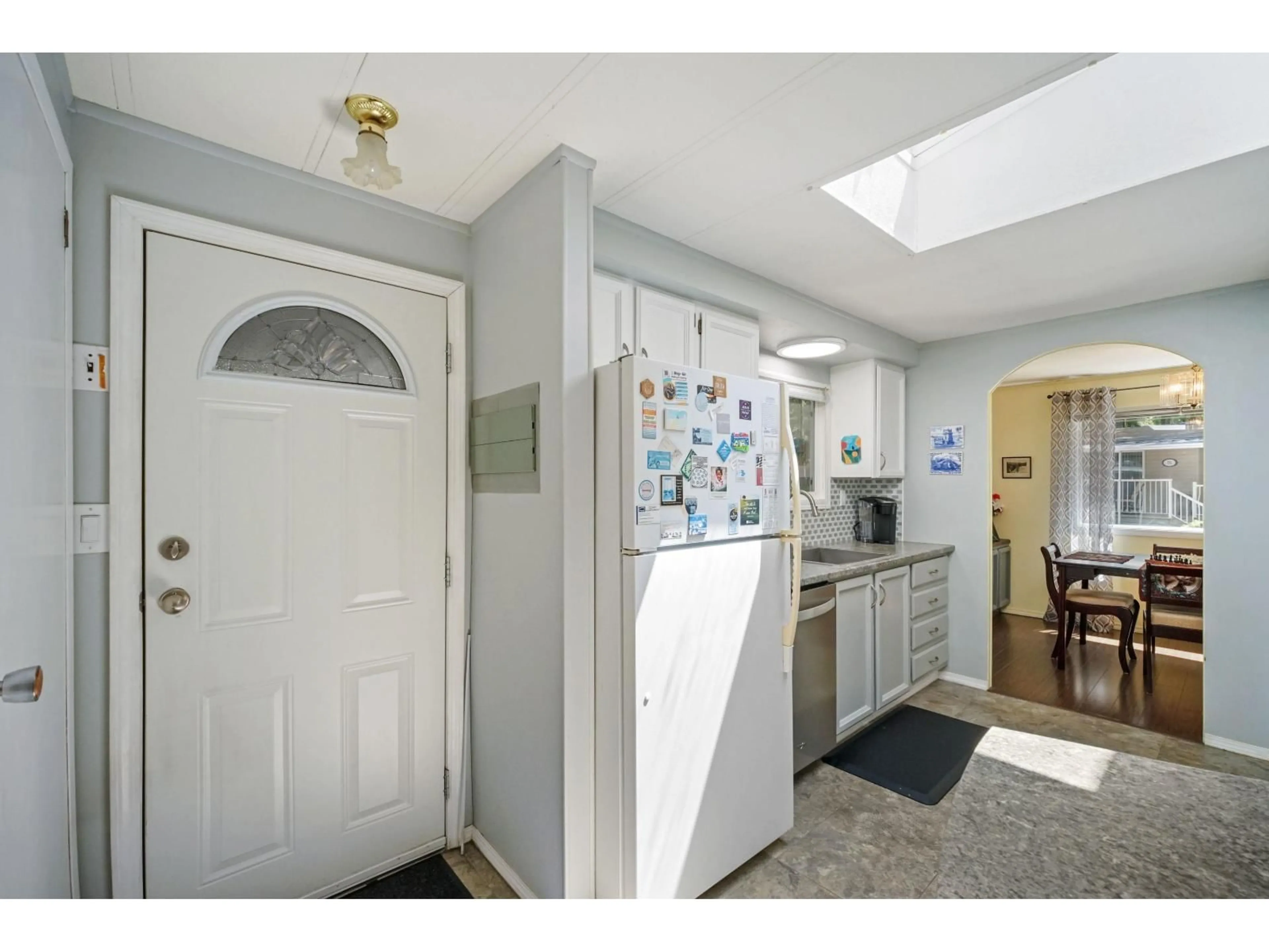 Indoor entryway for 71 - 20071 24 AVENUE, Langley British Columbia V2Z2A1