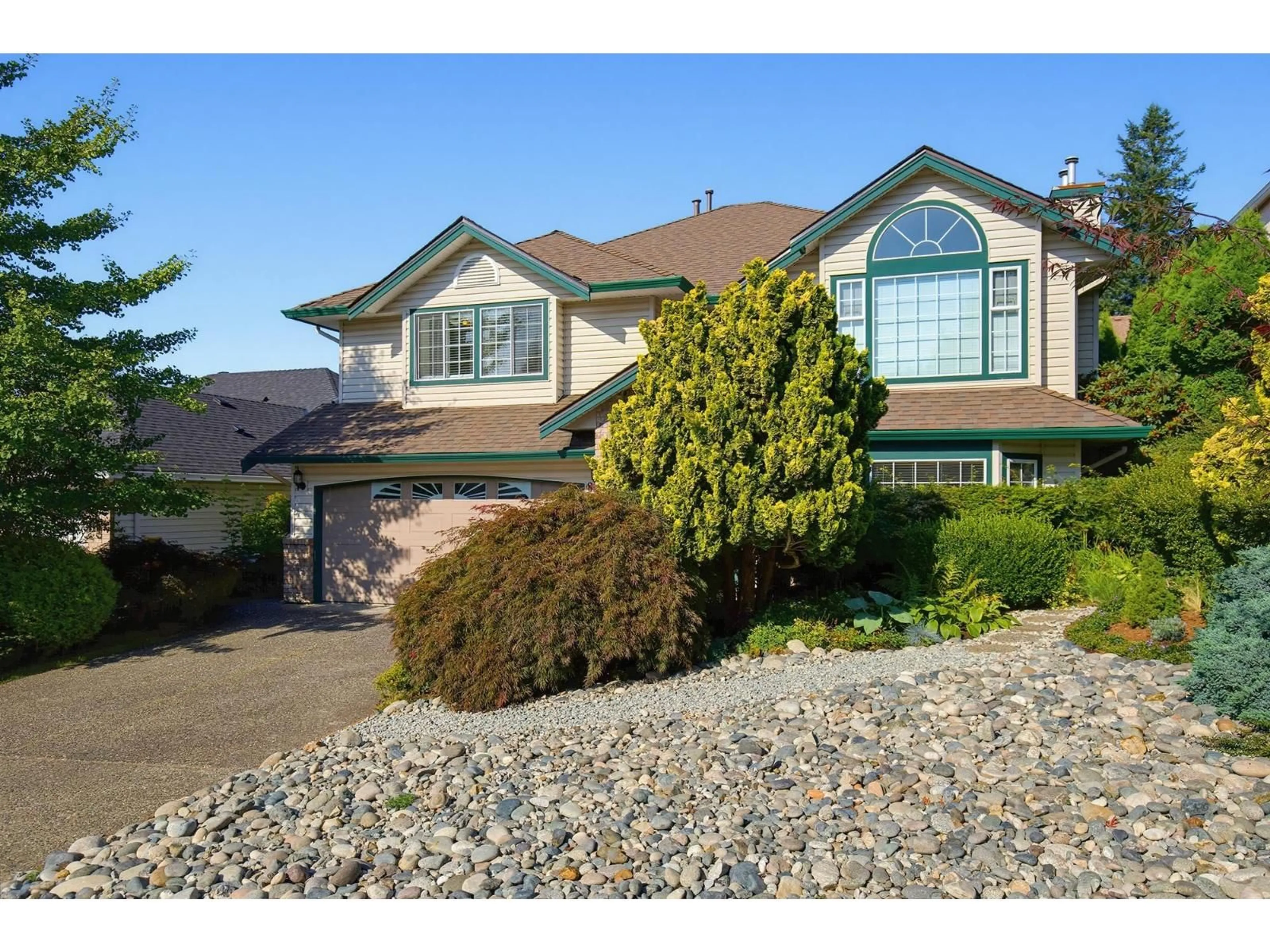 Home with vinyl exterior material, unknown for 8263 BOWYER DRIVE, Mission British Columbia V2V6V9