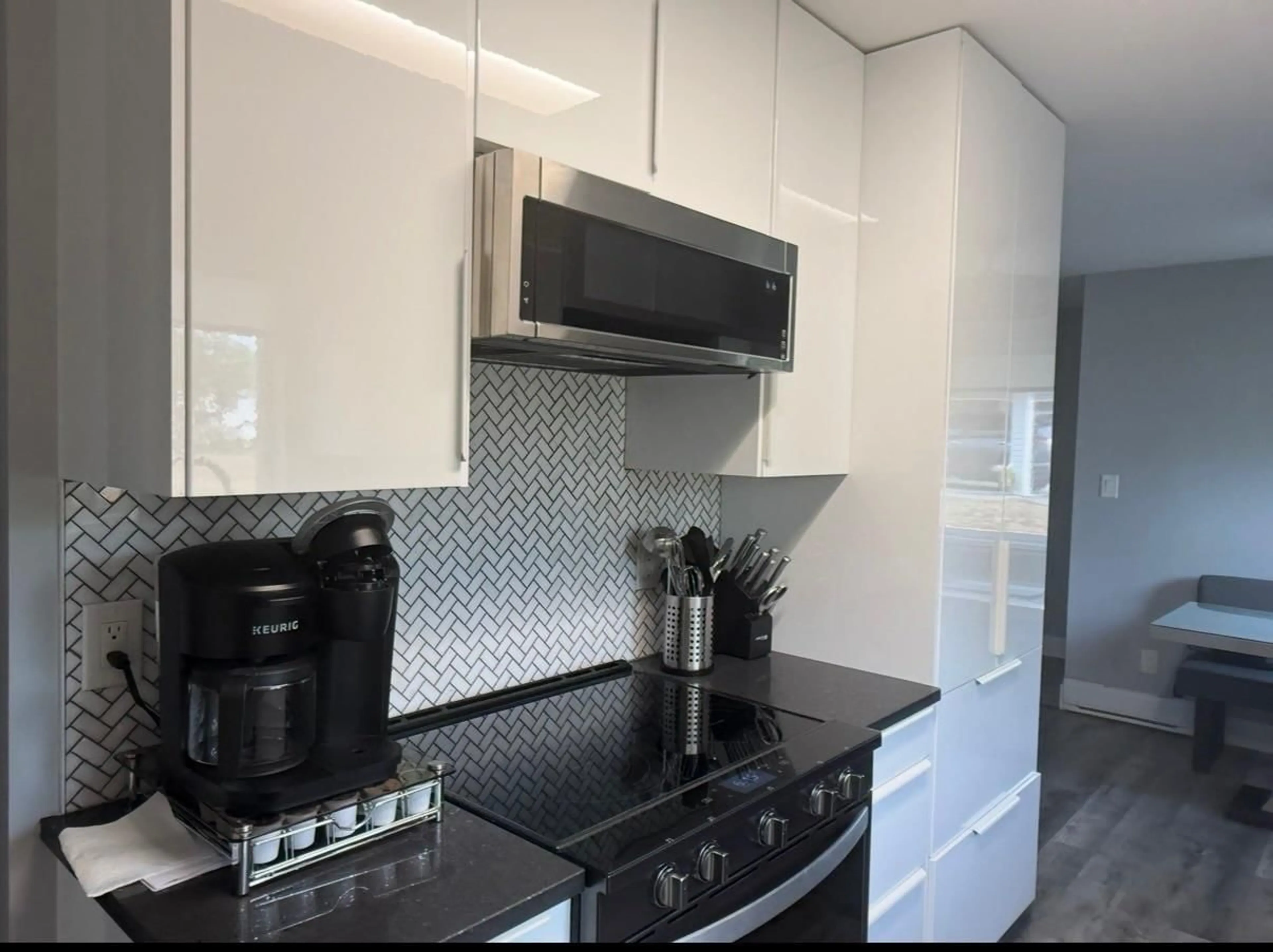 Standard kitchen, unknown for 47 - 15020 66A AVENUE, Surrey British Columbia V3S2A5