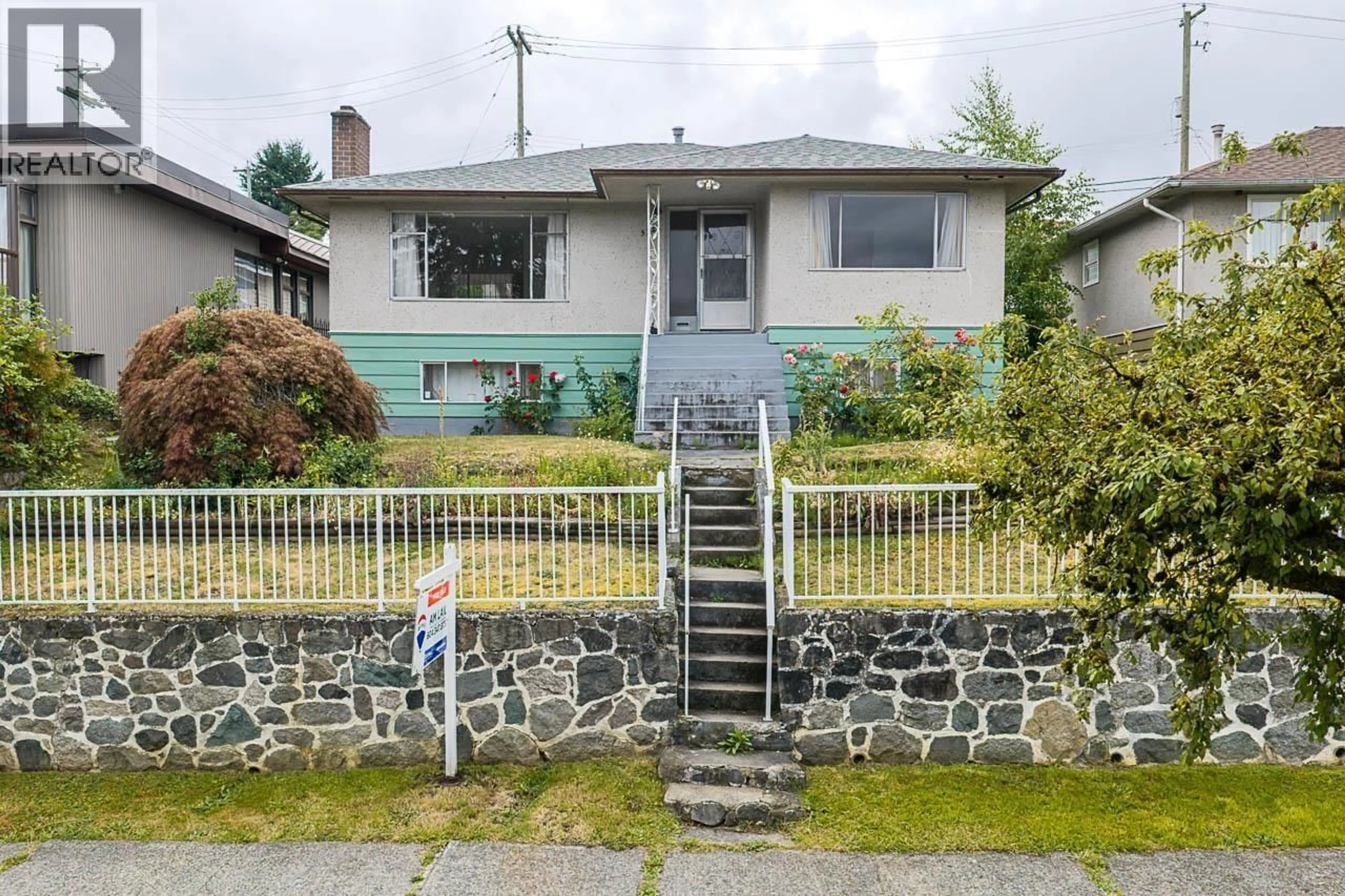 Unknown for 5326 FLEMING STREET, Vancouver British Columbia V5P3E9