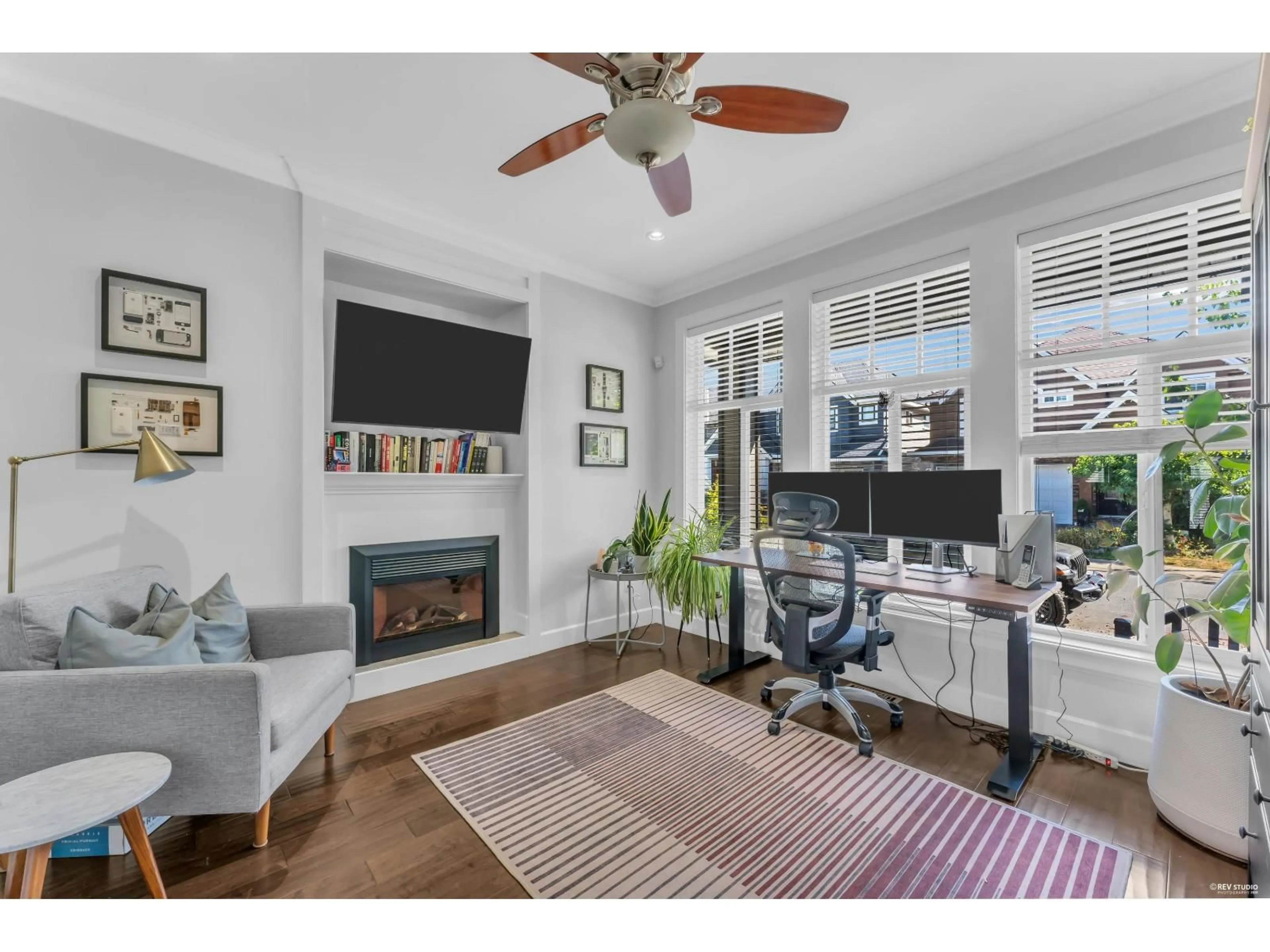 Living room with furniture, unknown for 7701 211A STREET, Langley British Columbia V2Y0K7