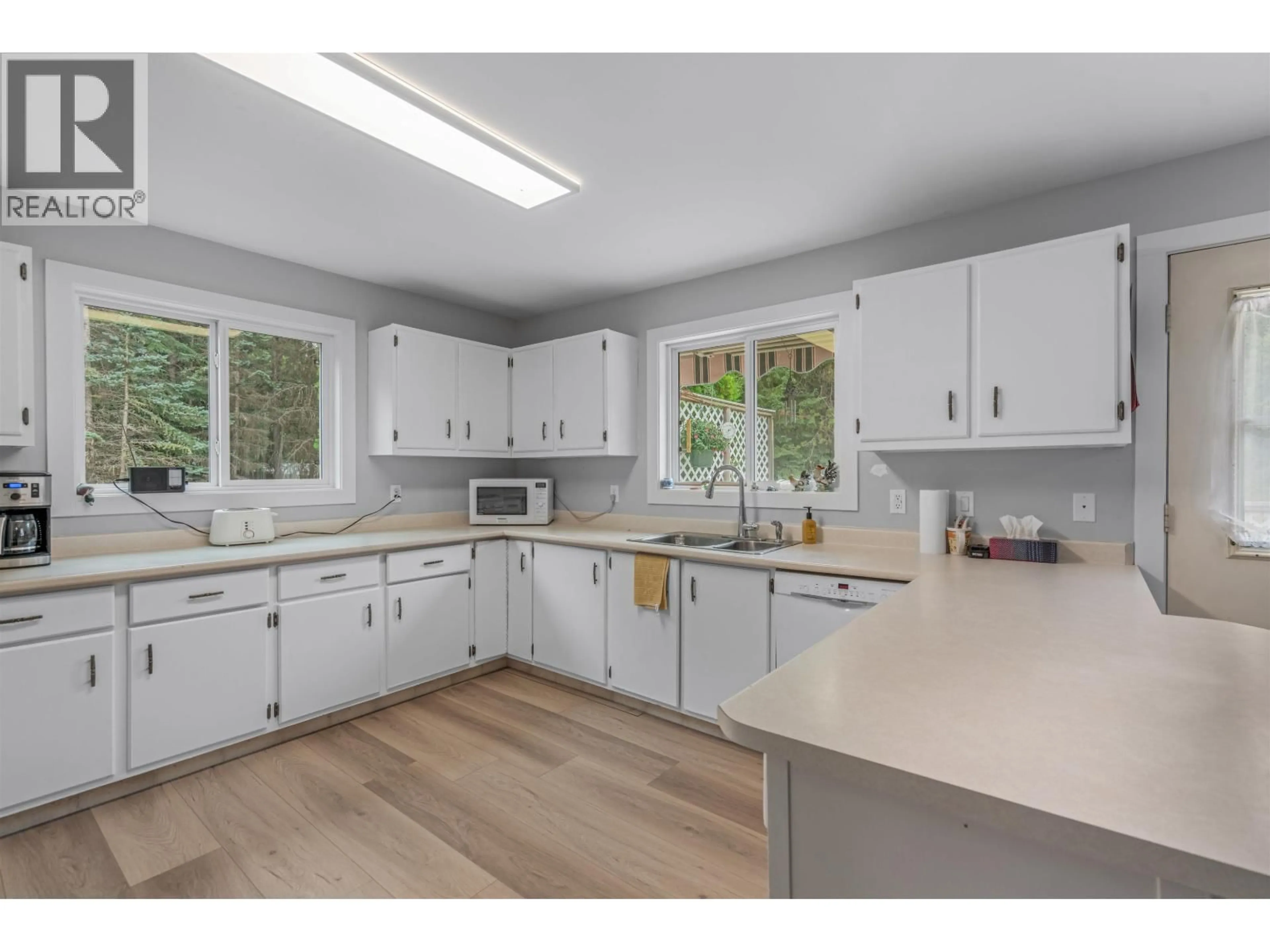 Open concept kitchen, unknown for 8955 CHRISTINA ROAD, Prince George British Columbia V2K5J4