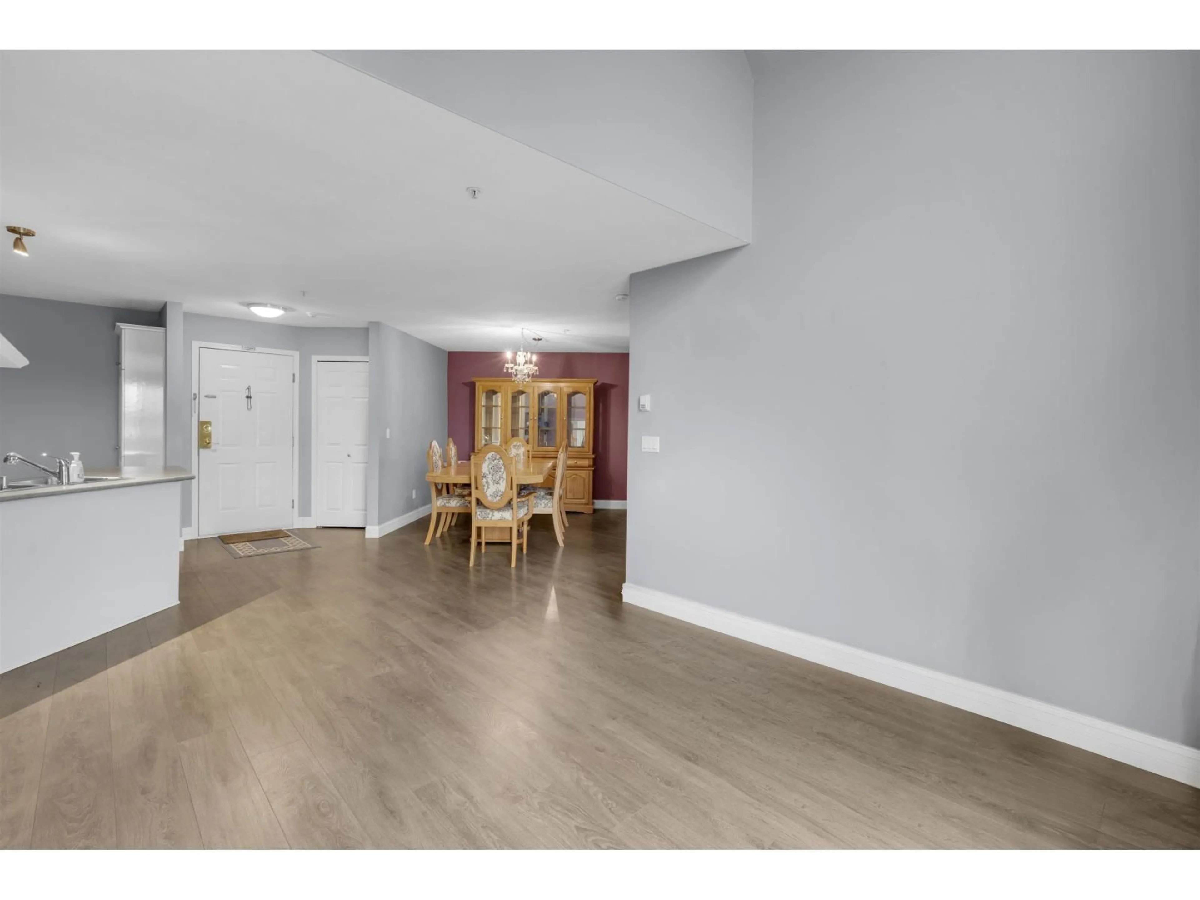 Unknown for 402 - 12125 75A AVENUE, Surrey British Columbia V3W1B9
