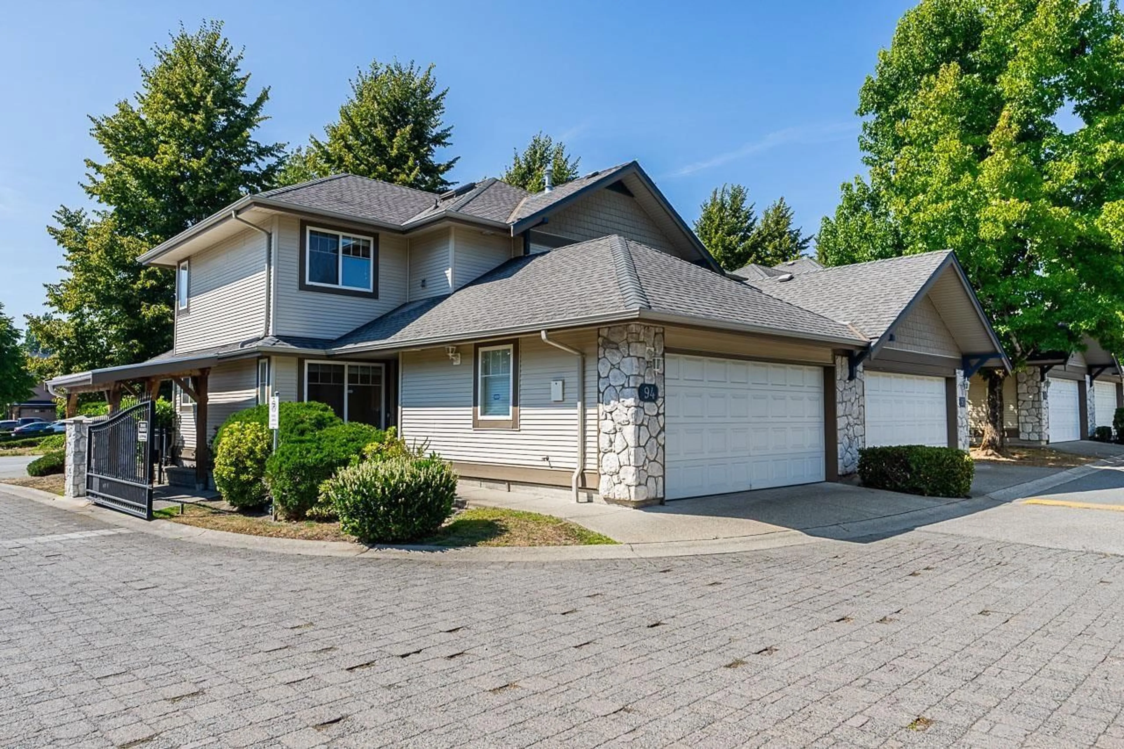 Unknown for 94 - 8888 151 STREET, Surrey British Columbia V3R0Z9