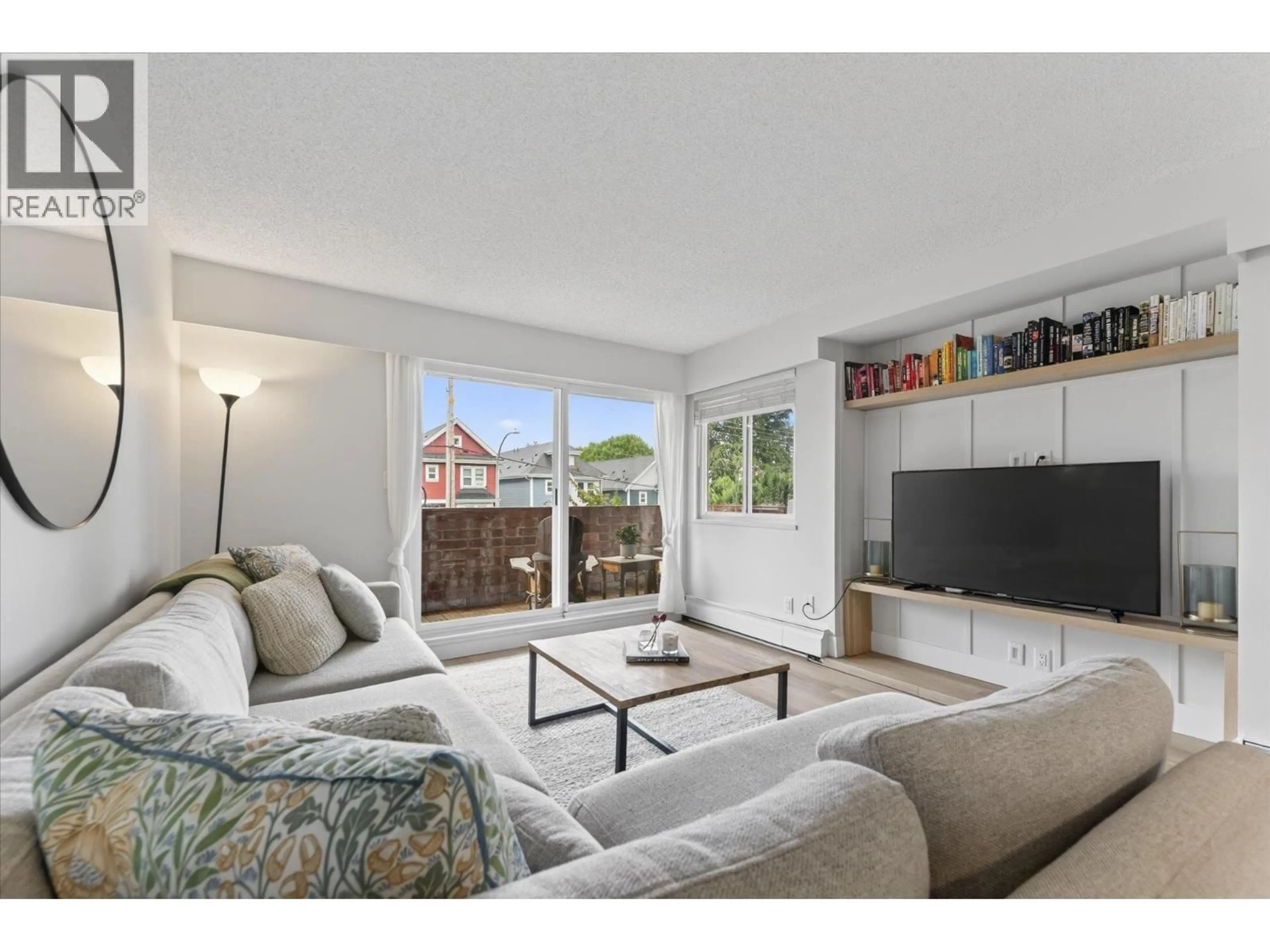 Living room with furniture, unknown for 111 - 1011 FOURTH AVENUE, New Westminster British Columbia V3M1T3