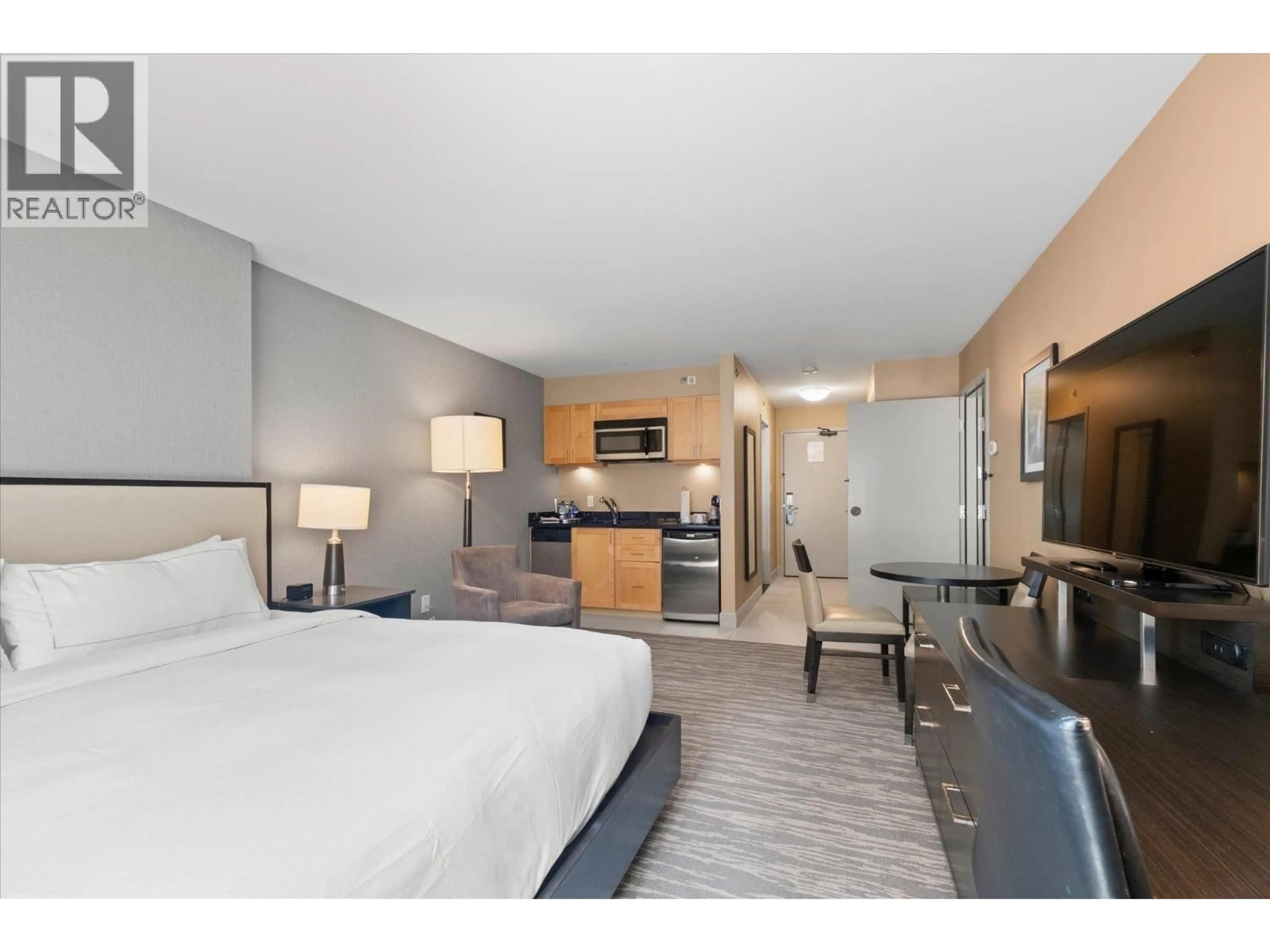 A pic of a room for 466/468 - 4050 WHISTLER WAY, Whistler British Columbia V8E1H9