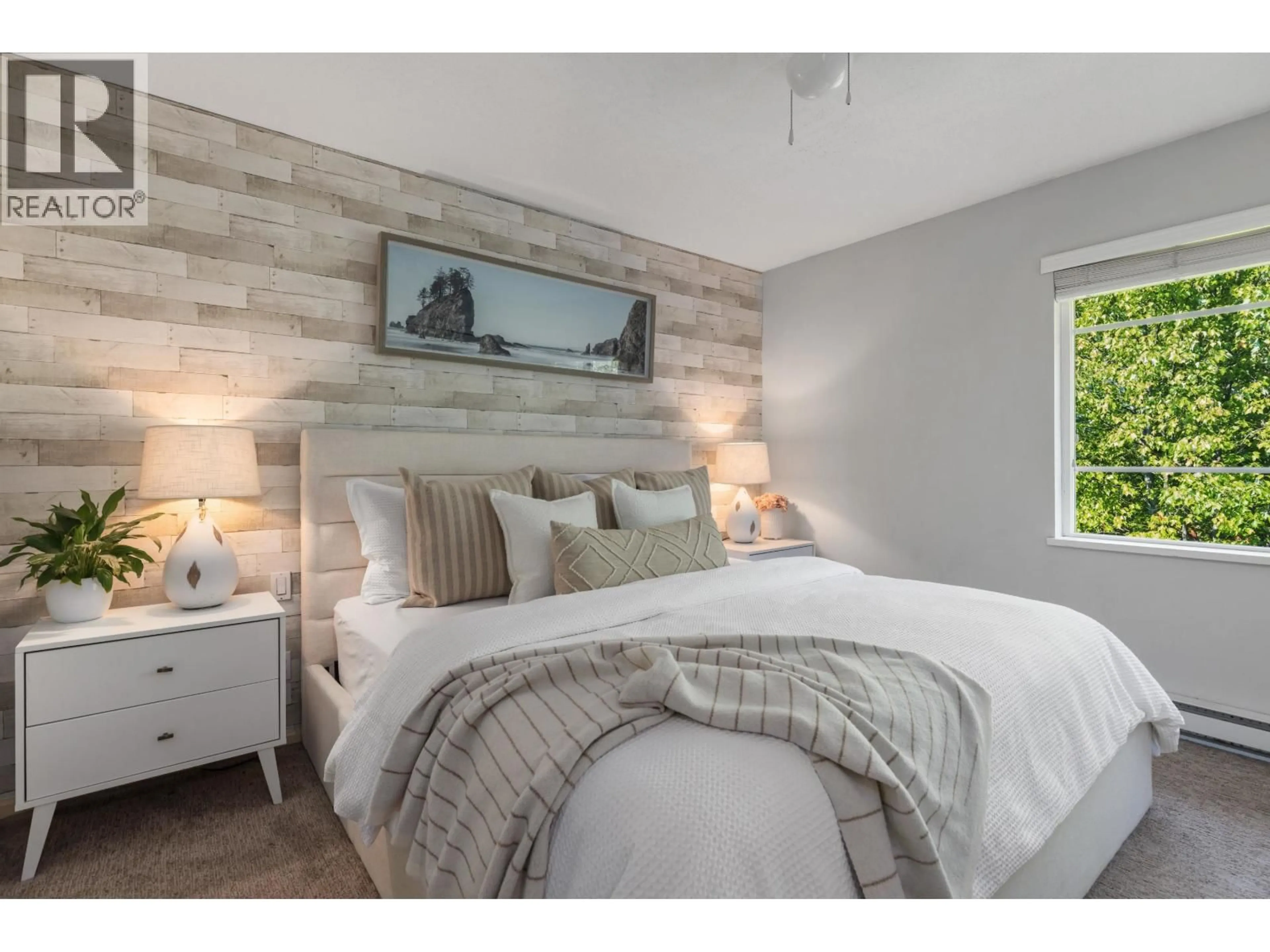 Bedroom with bed, wood/laminate floor for 40 - 1450 VINE ROAD, Pemberton British Columbia V0N2L0