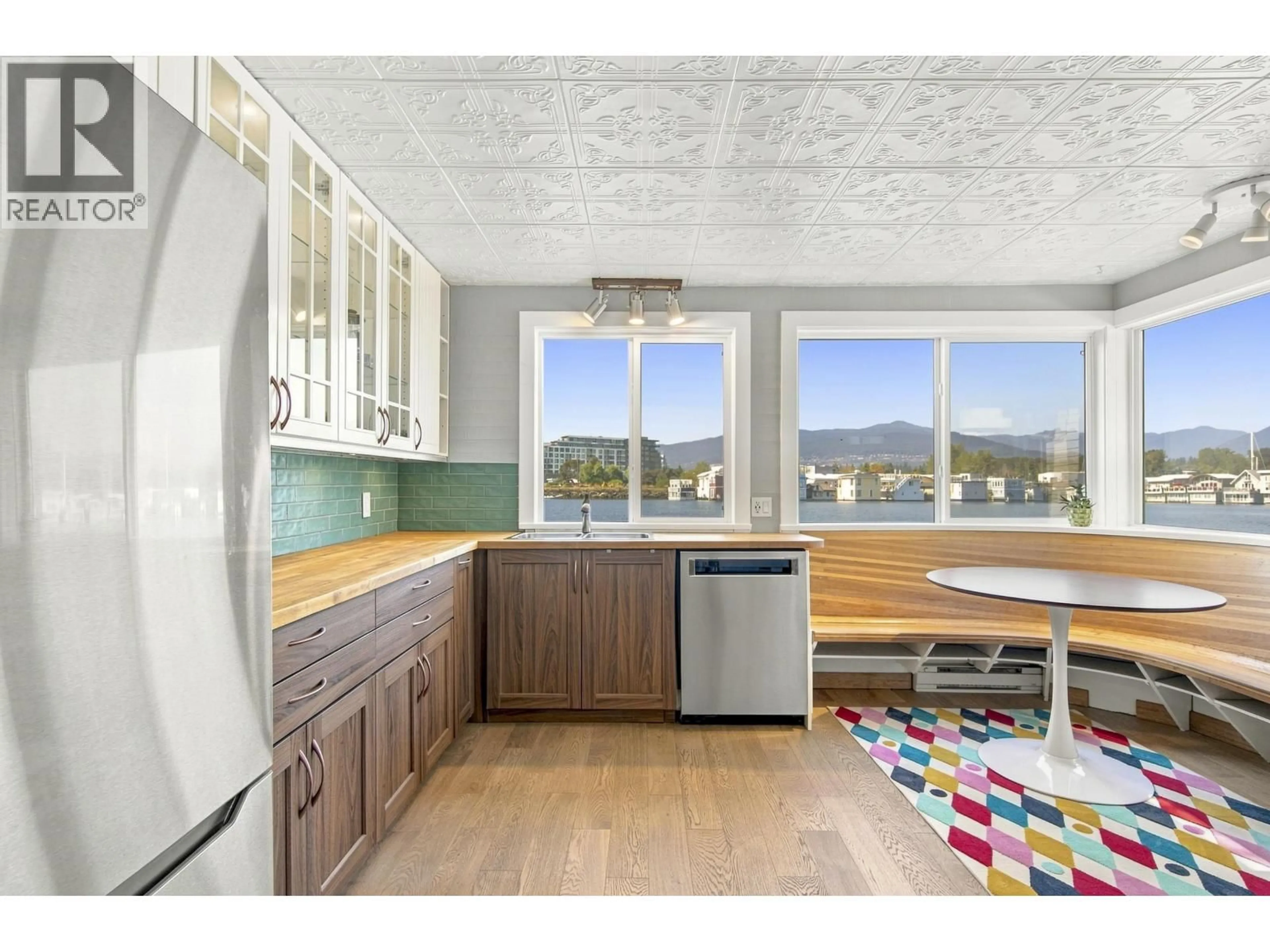 Open concept kitchen, unknown for A23 - 415 ESPLANADE AVENUE, North Vancouver British Columbia V7M1A6