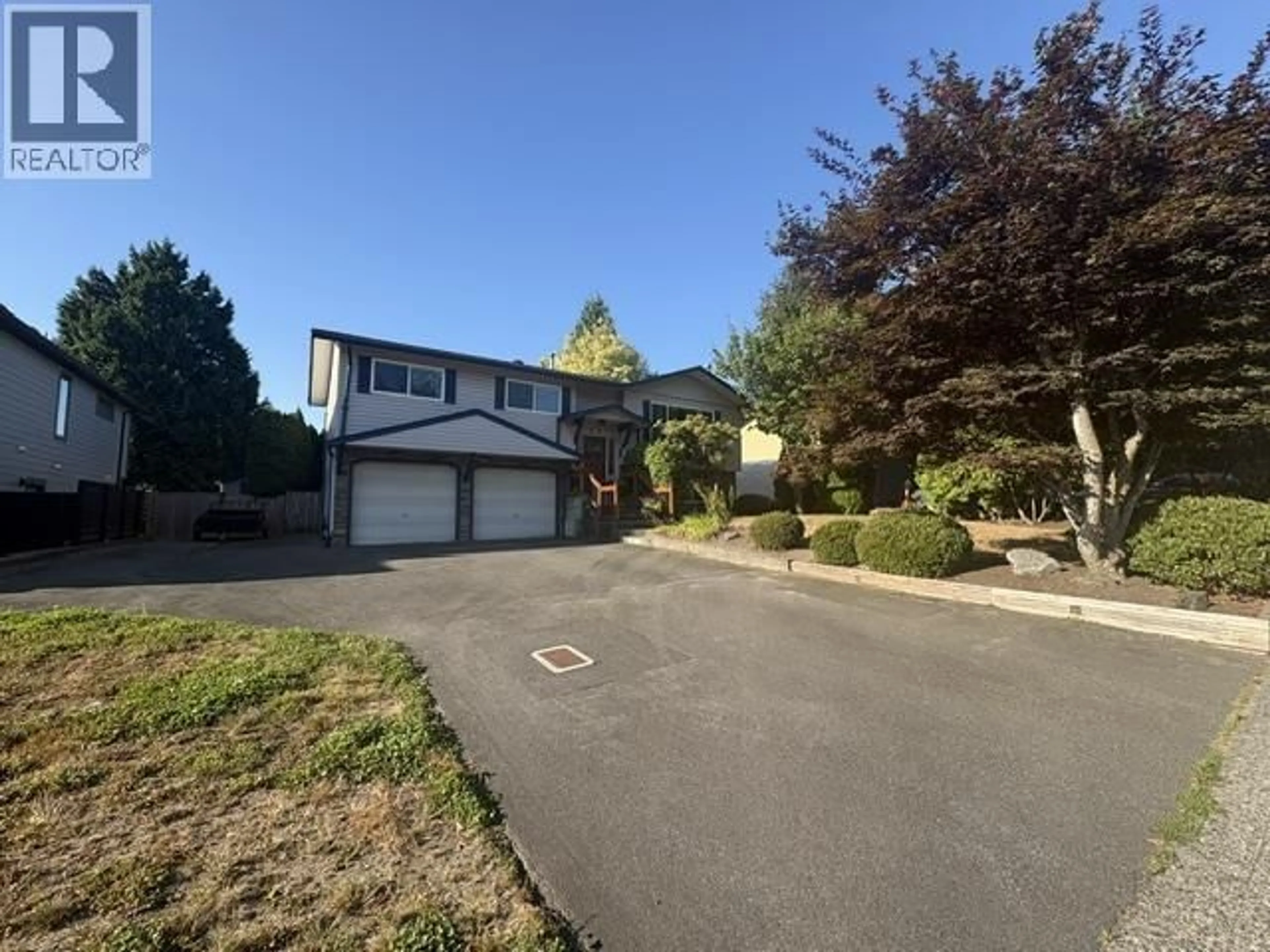 A pic from outside/outdoor area/front of a property/back of a property/a pic from drone, street for 19852 116A AVENUE, Pitt Meadows British Columbia V3Y1N8