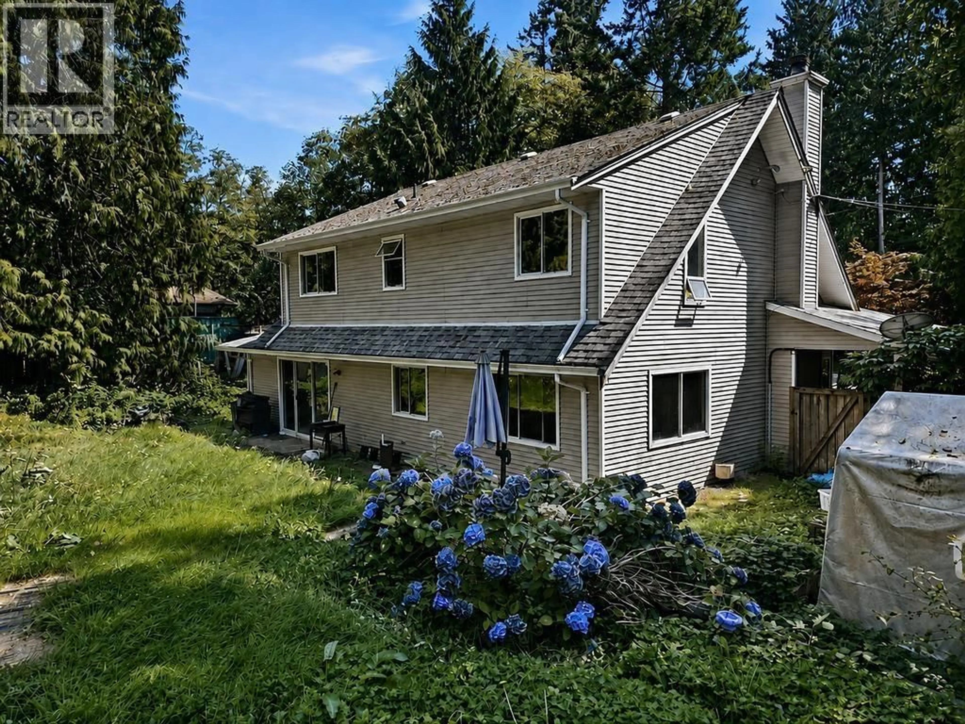 Home with vinyl exterior material, unknown for 1304 KEARTON ROAD, Gibsons British Columbia V0N1V4
