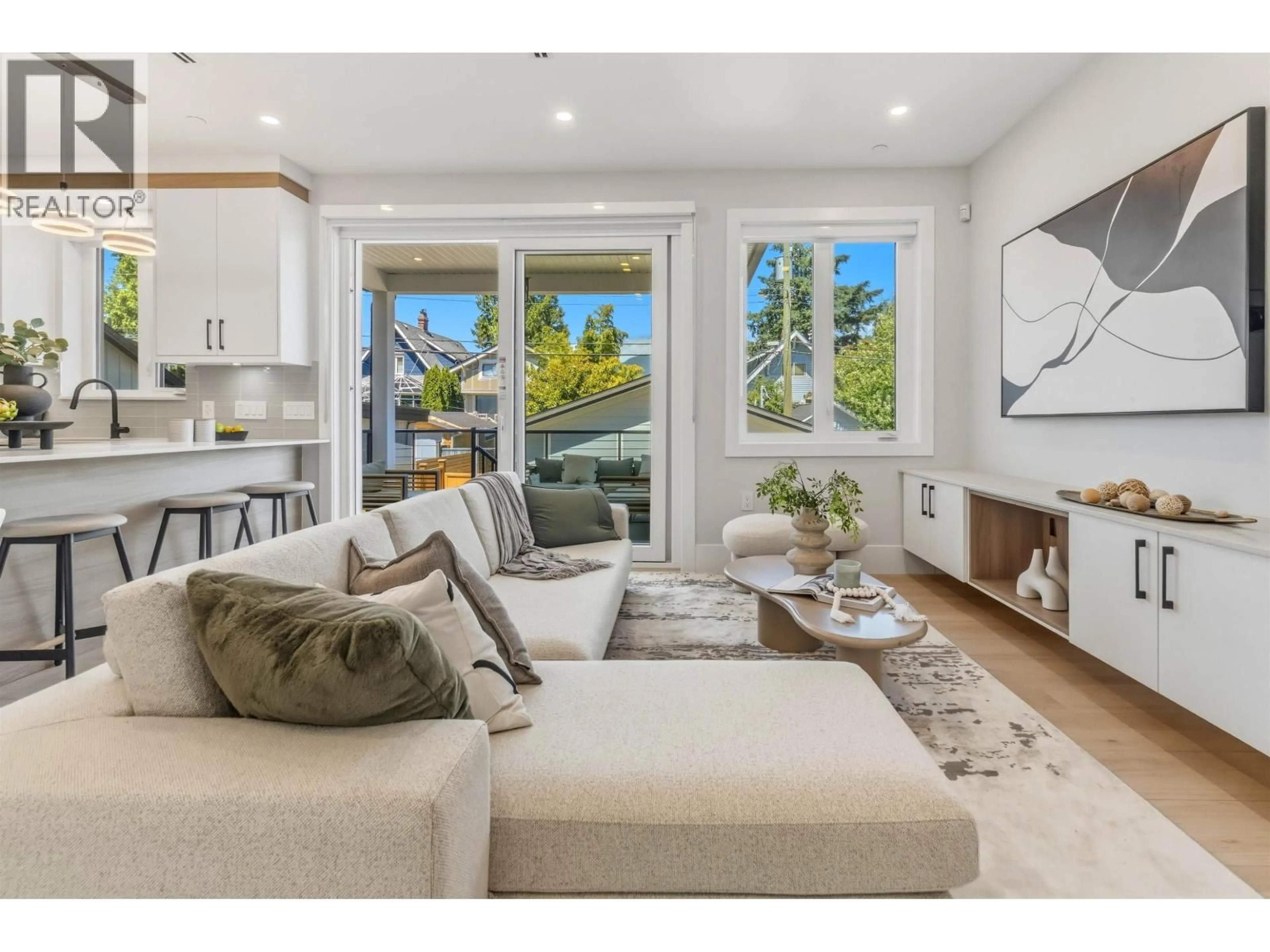 Living room with furniture, unknown for 2743 MCGILL STREET, Vancouver British Columbia V5K1H4