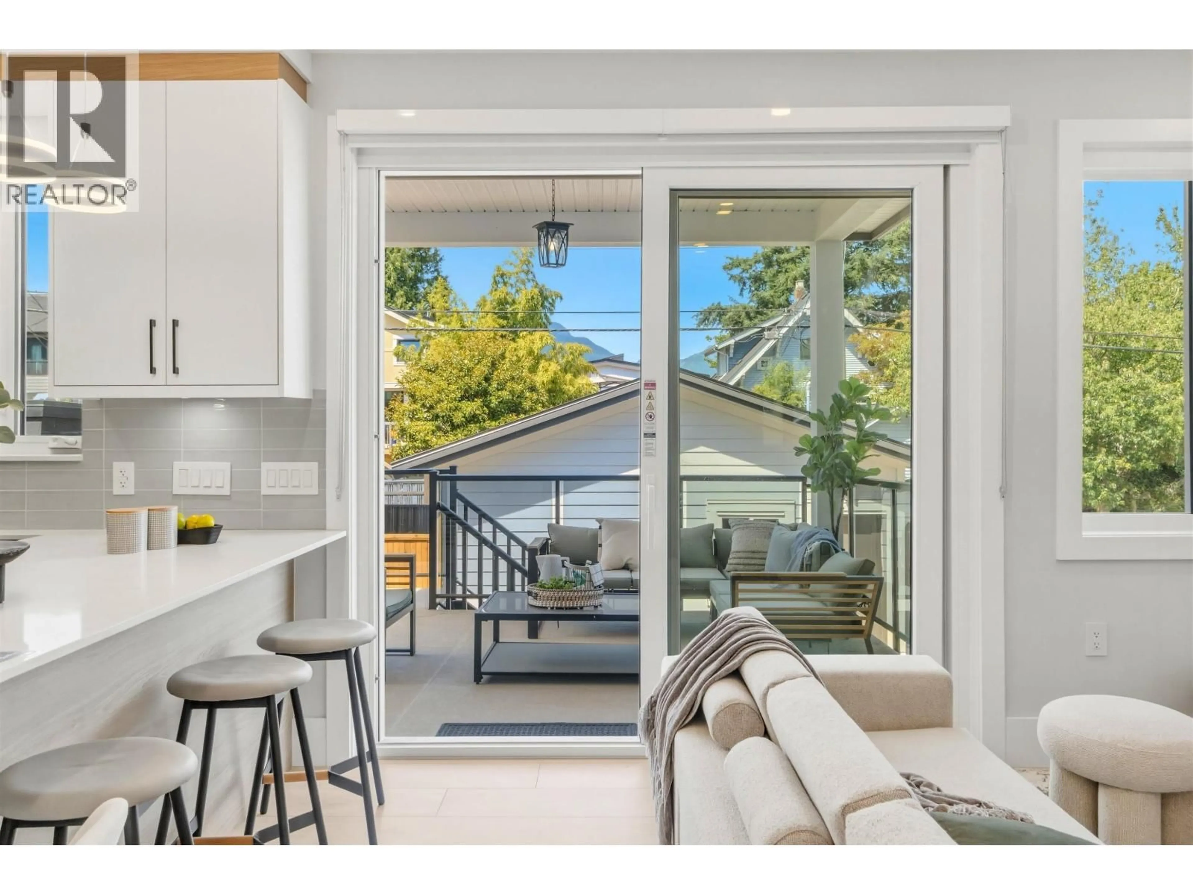 Unknown for 2743 MCGILL STREET, Vancouver British Columbia V5K1H4