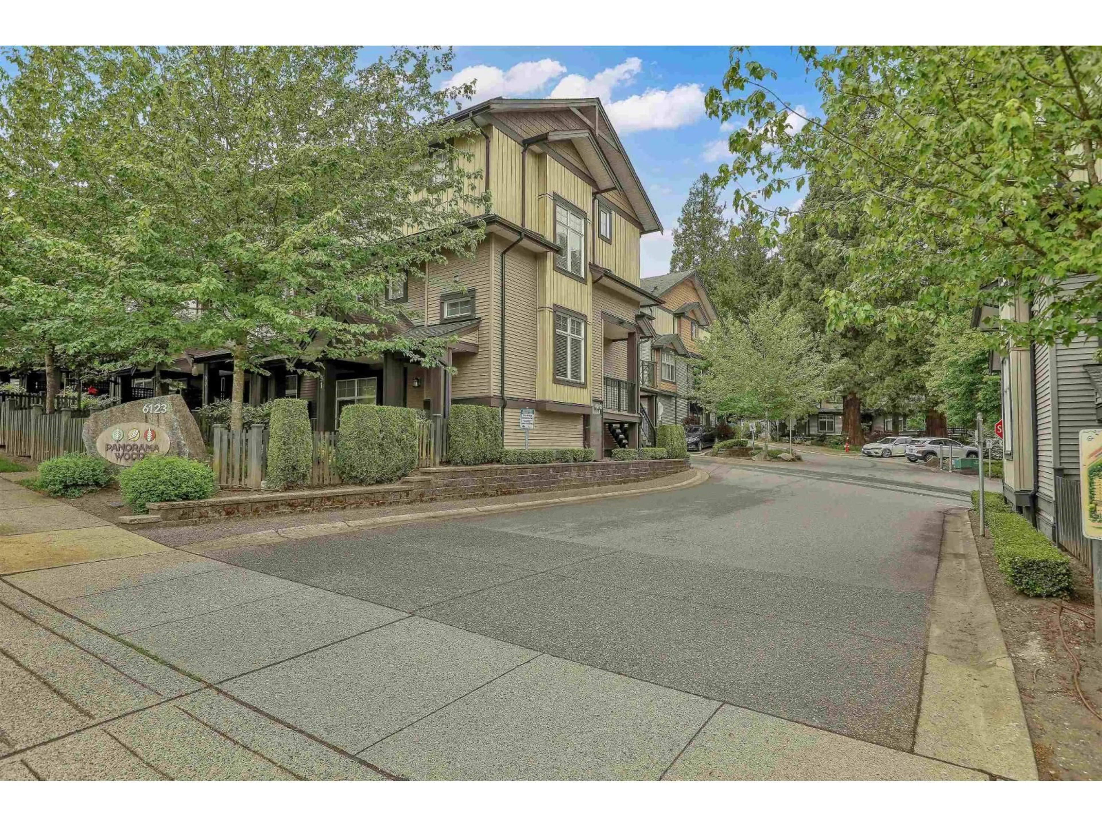 Unknown for 49 - 6123 138 STREET, Surrey British Columbia V3X1E8